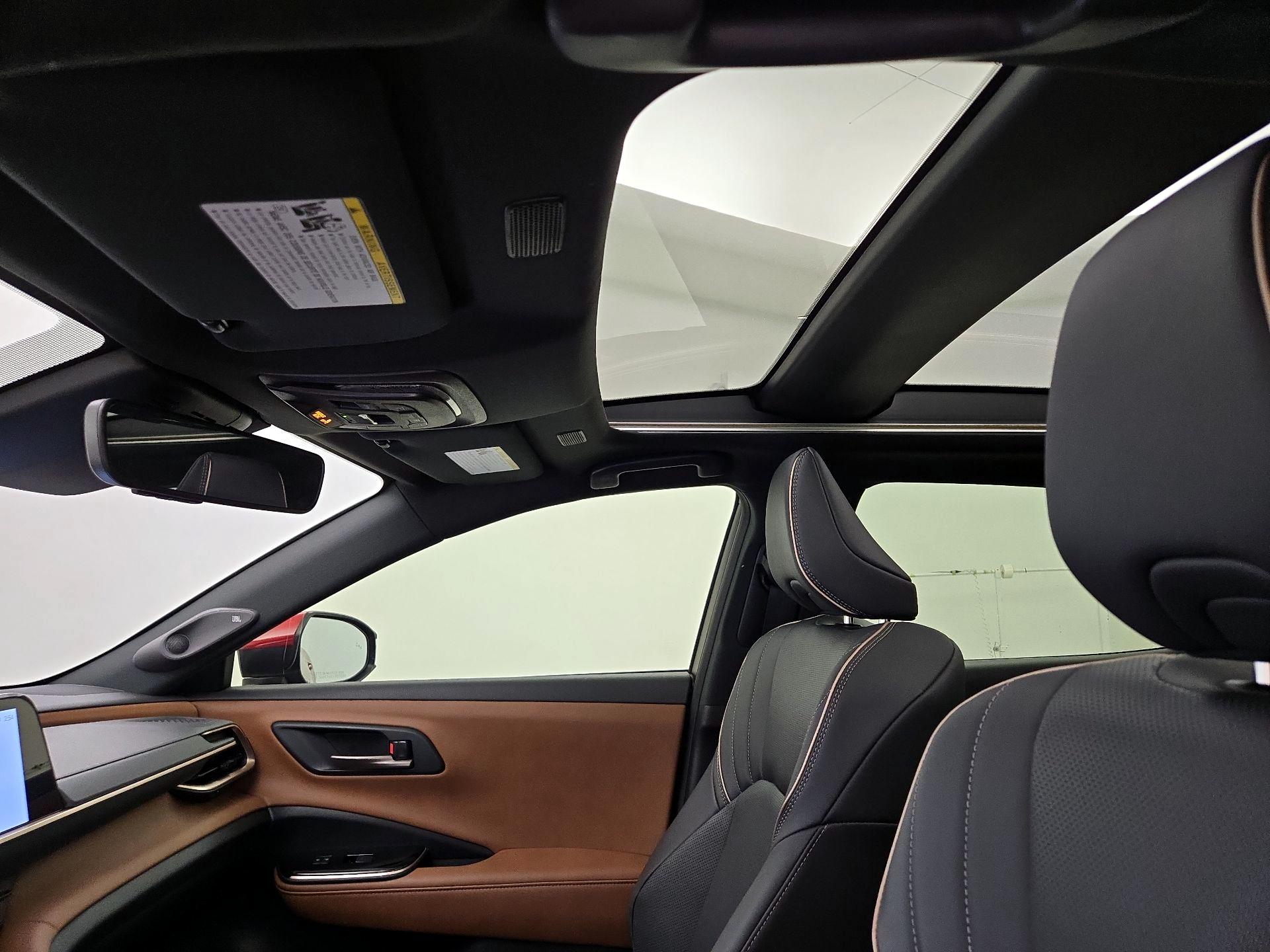 Thumbnail: 2025 Toyota Crown - 19