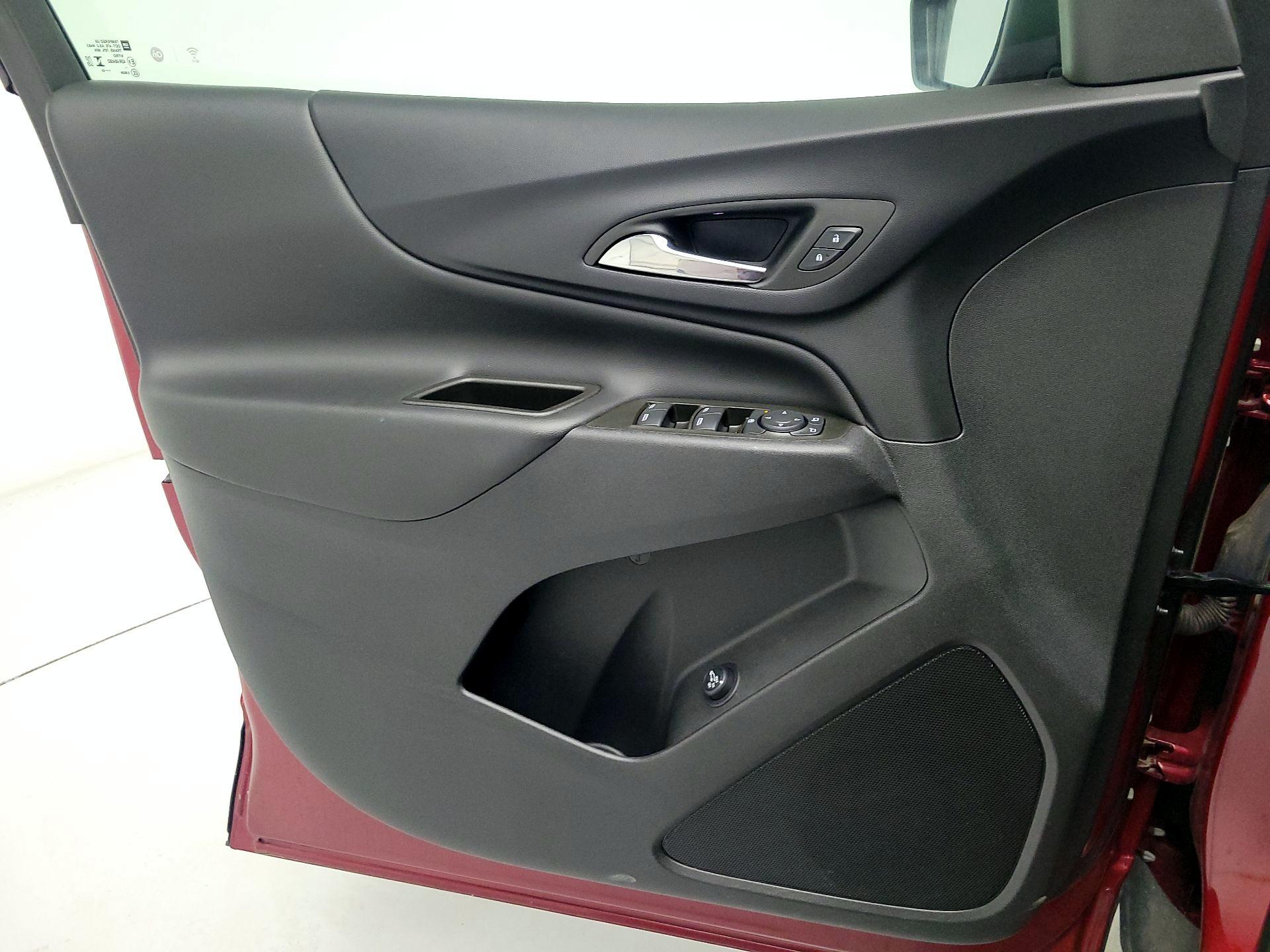 Thumbnail: 2023 Chevrolet Equinox - 12