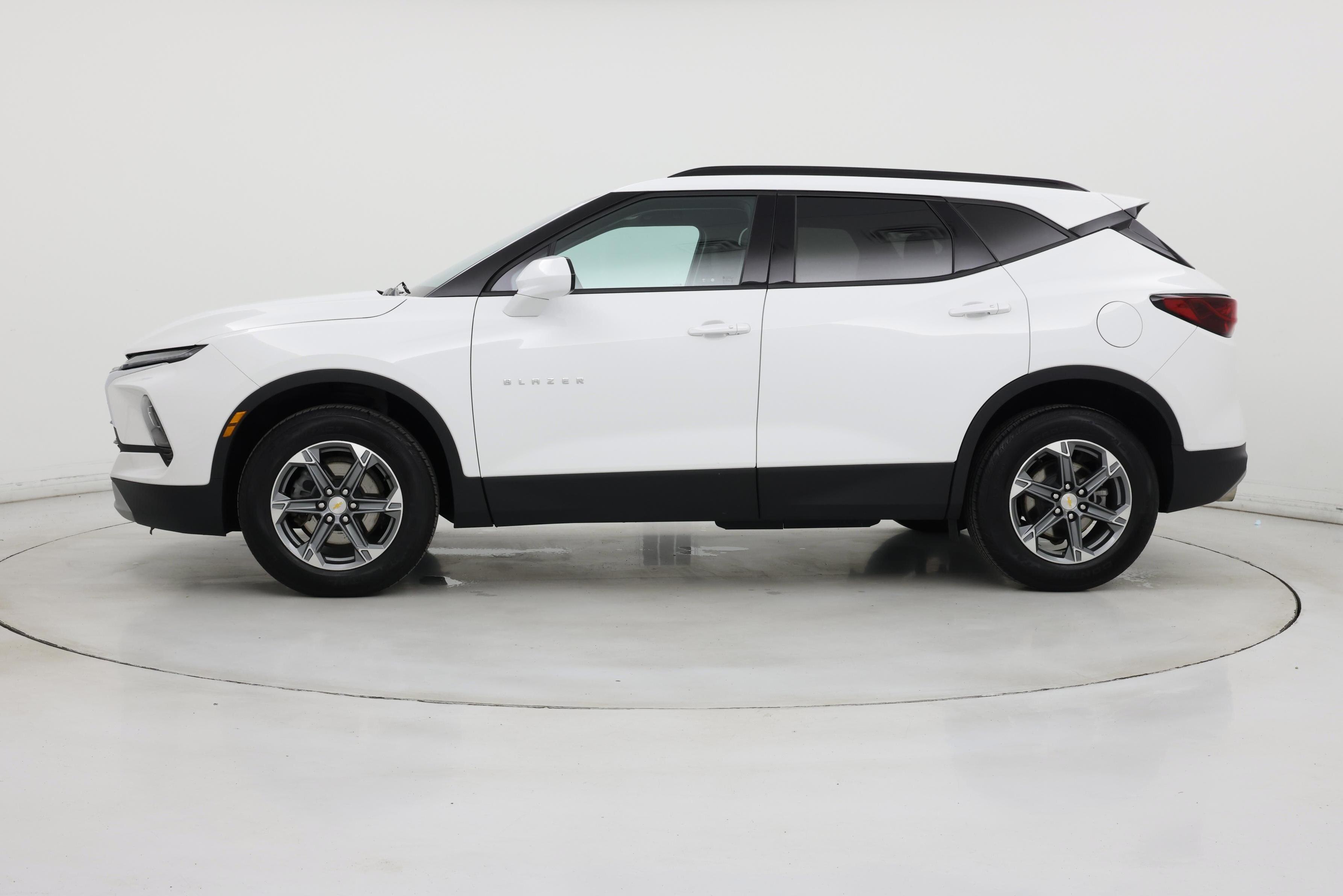 Thumbnail: 2024 Chevrolet Blazer - 3