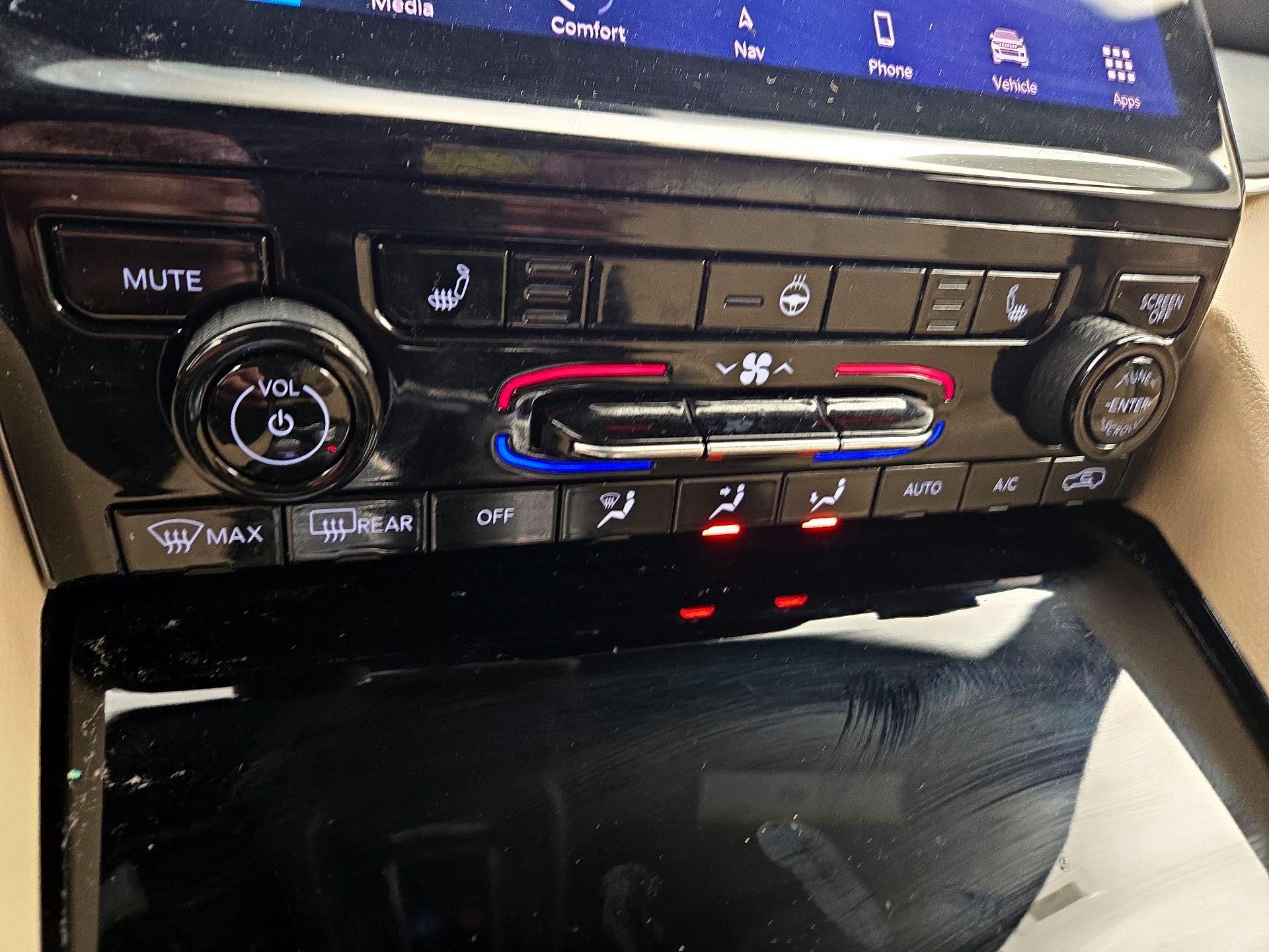 Thumbnail: 2023 Jeep Grand Cherokee L - 17