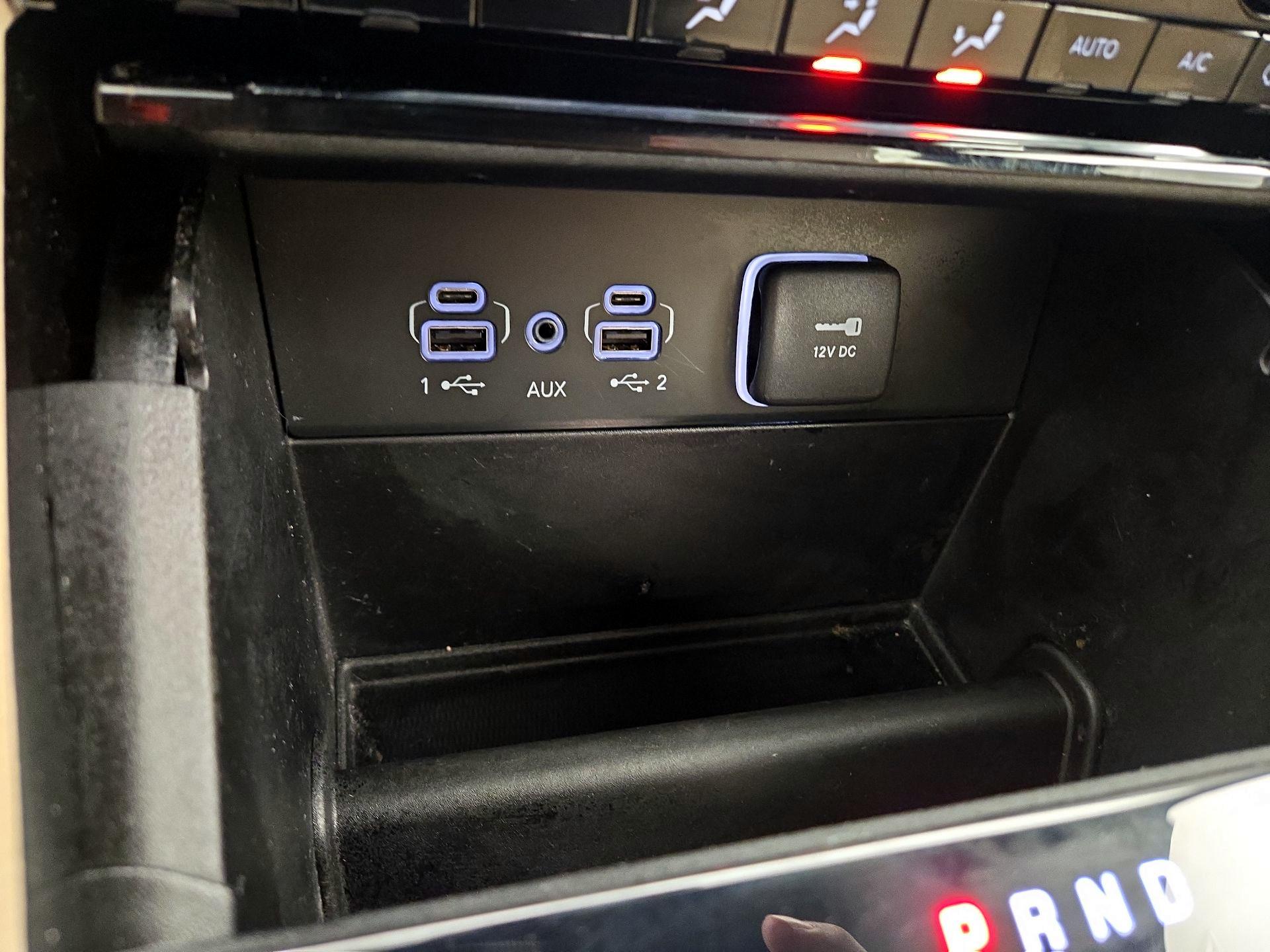 Thumbnail: 2023 Jeep Grand Cherokee L - 19