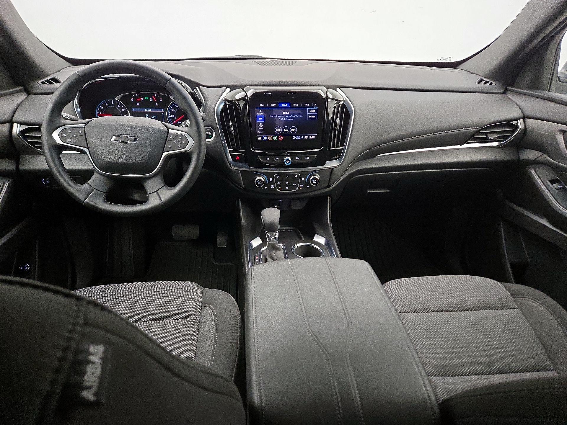 Thumbnail: 2023 Chevrolet Traverse - 9