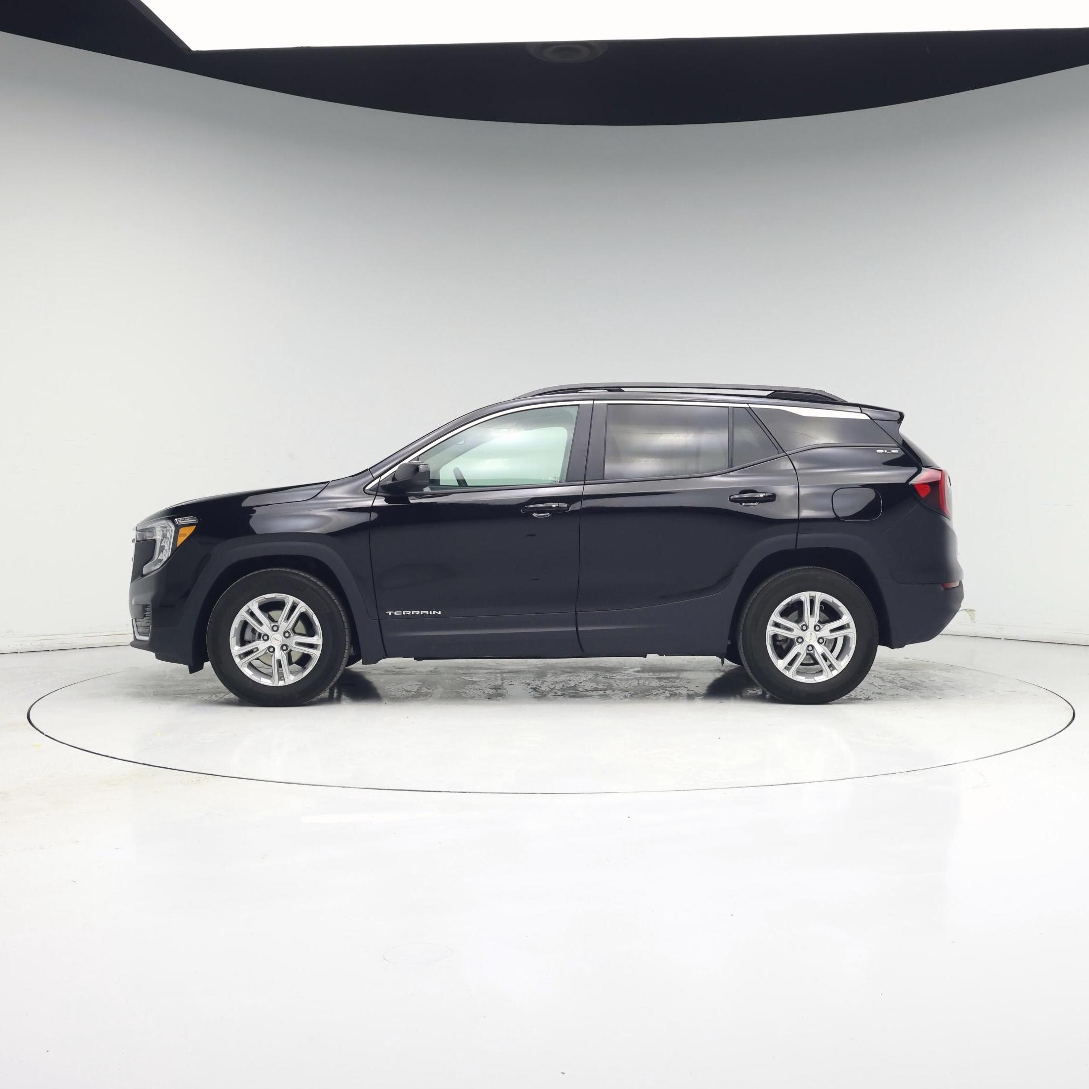 Thumbnail: 2024 GMC Terrain - 3