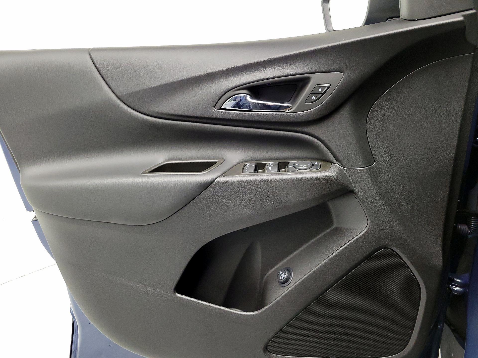 Thumbnail: 2024 Chevrolet Equinox - 12