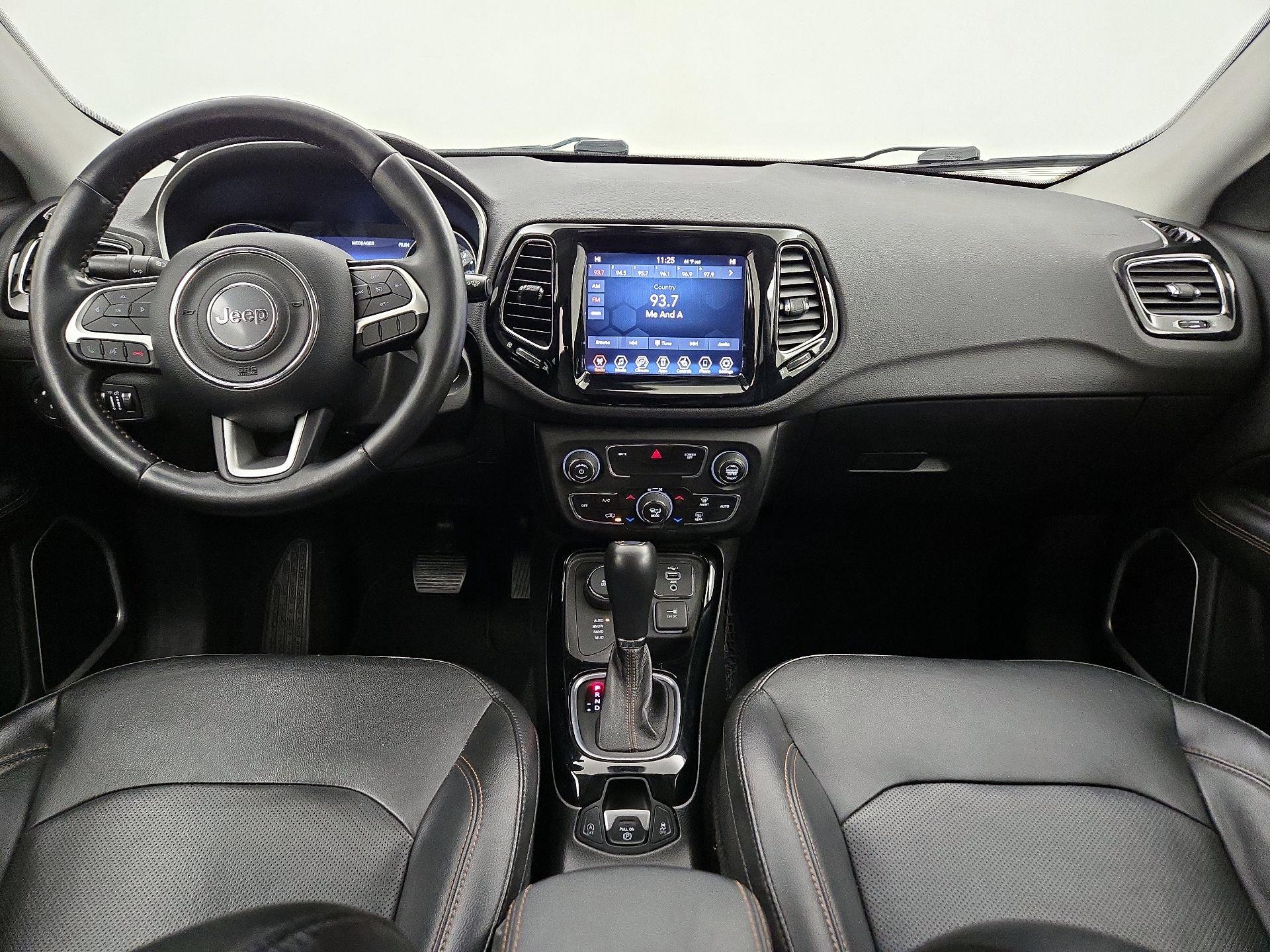 Thumbnail: 2020 Jeep Compass - 9