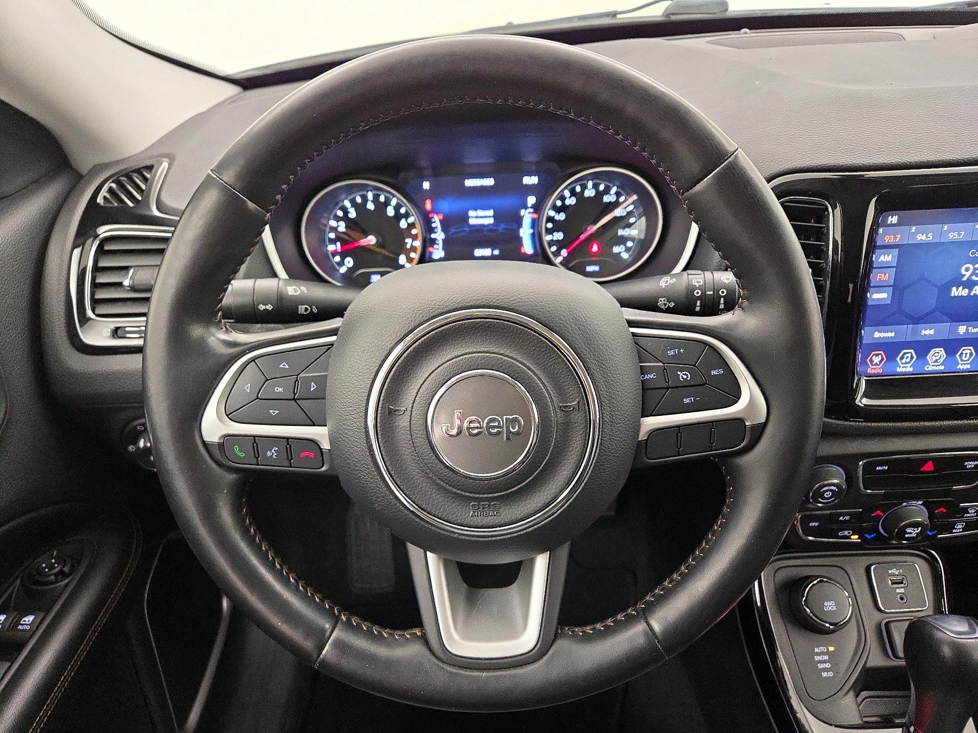 Thumbnail: 2020 Jeep Compass - 10