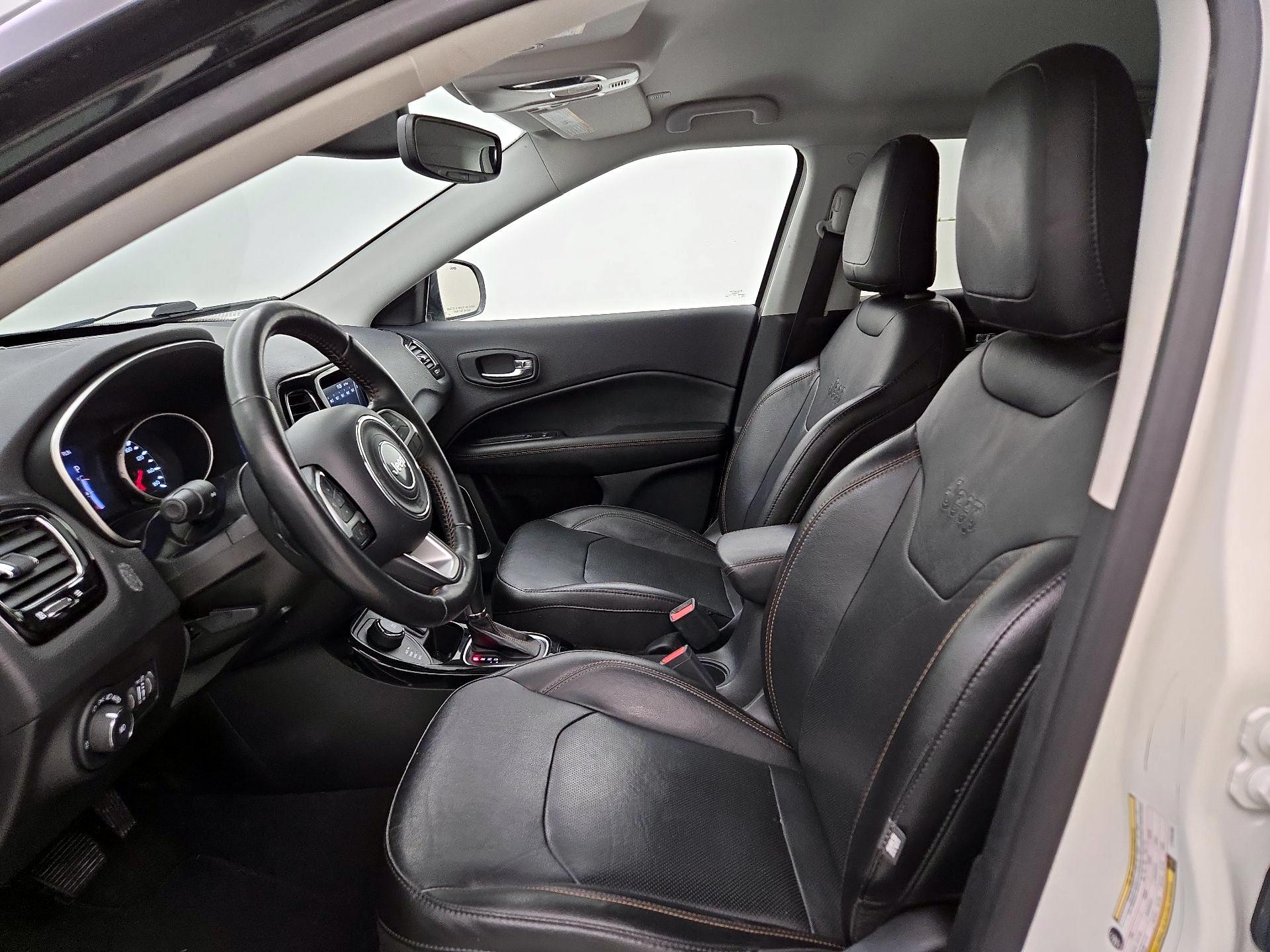 Thumbnail: 2020 Jeep Compass - 11