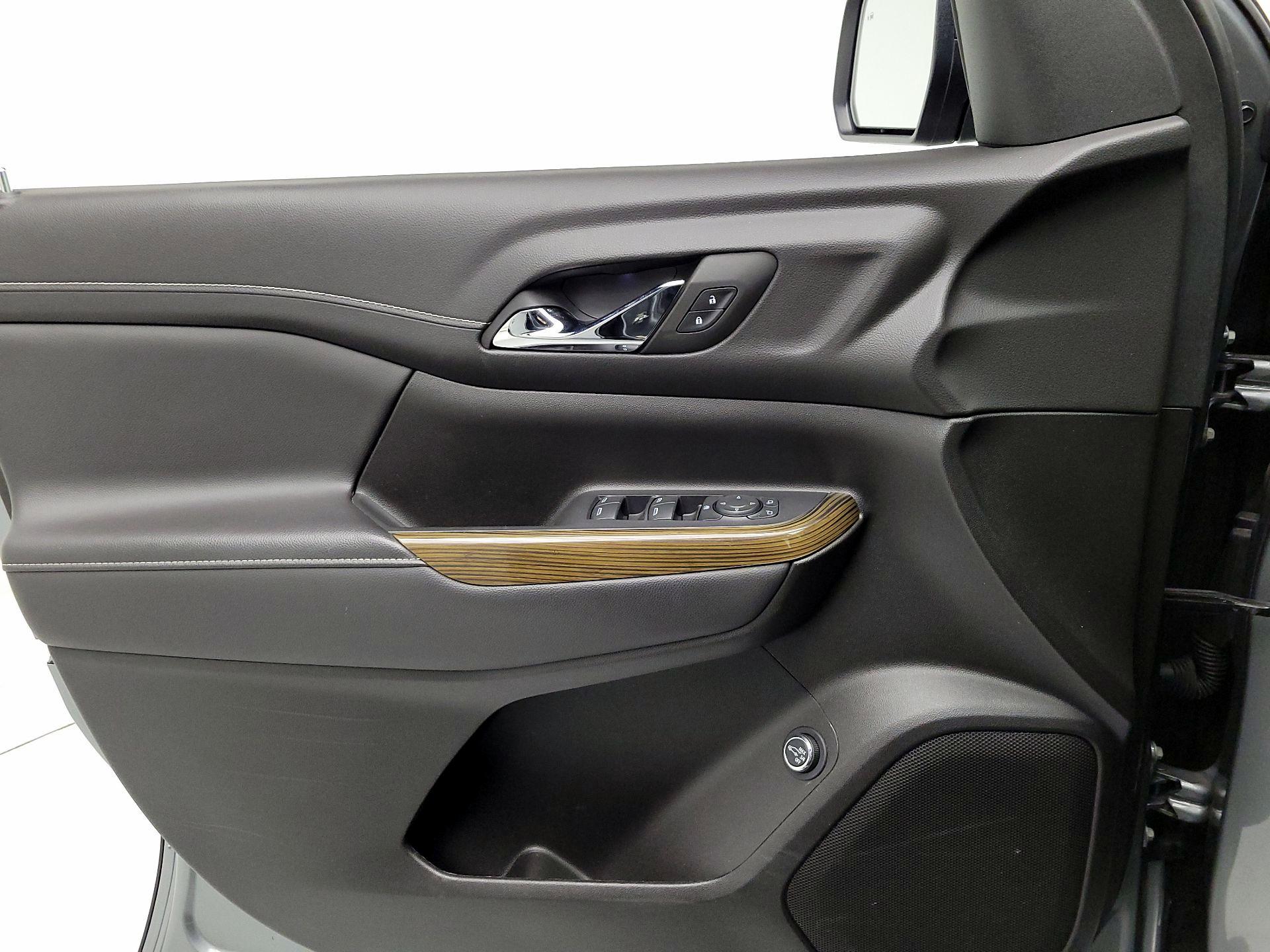 Thumbnail: 2023 GMC Acadia - 12