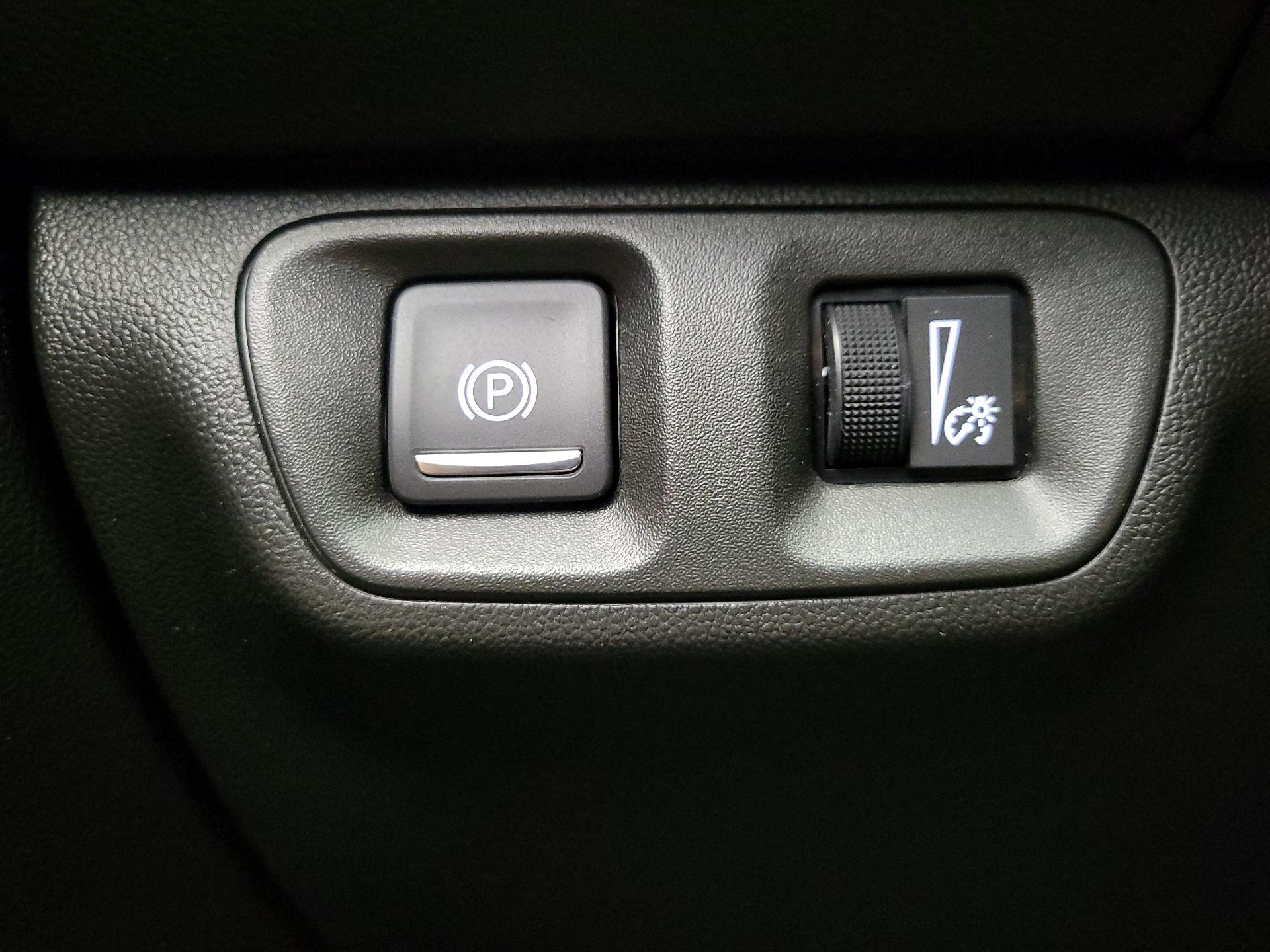 Thumbnail: 2023 GMC Acadia - 13