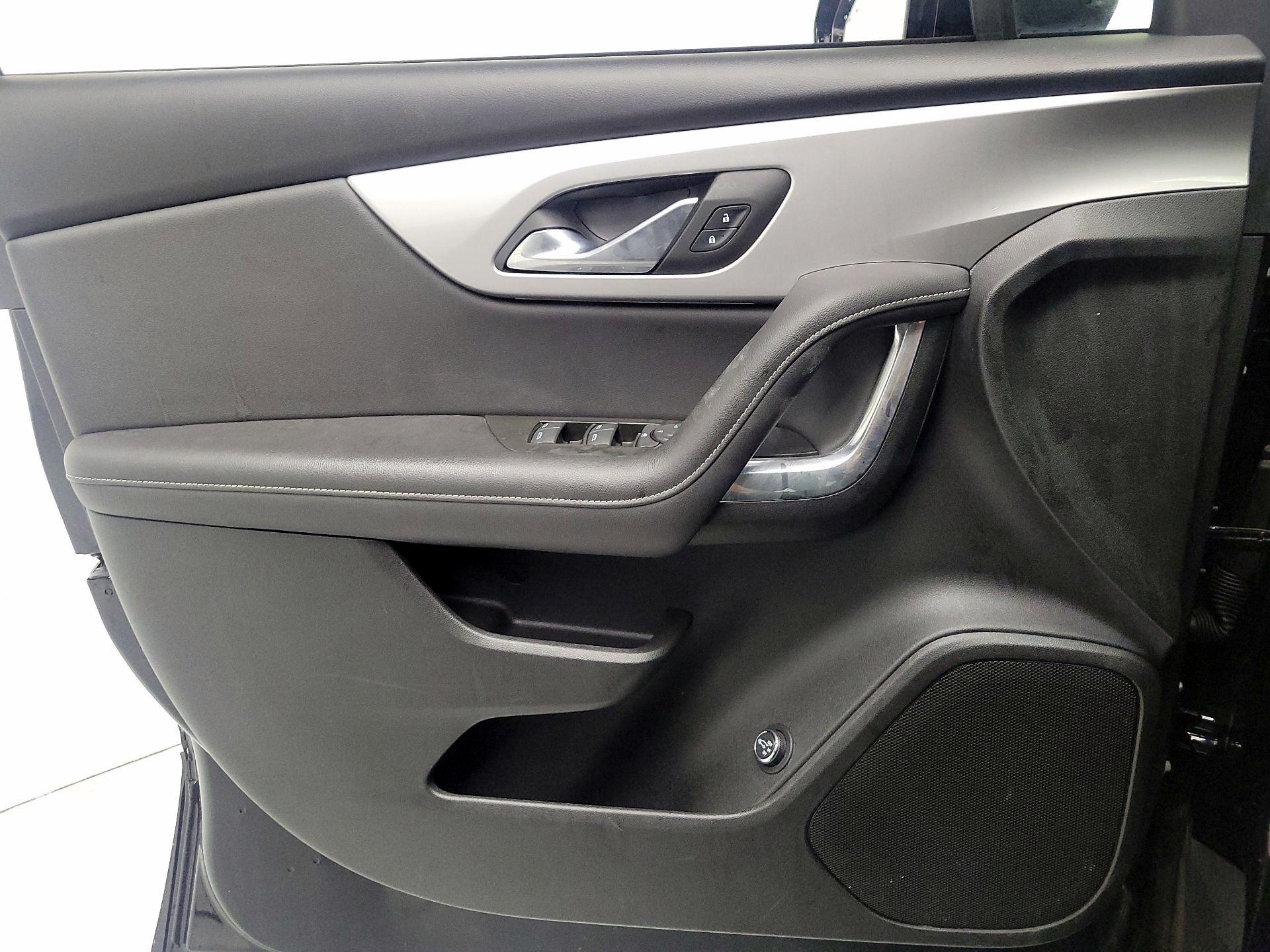 Thumbnail: 2023 Chevrolet Blazer - 12