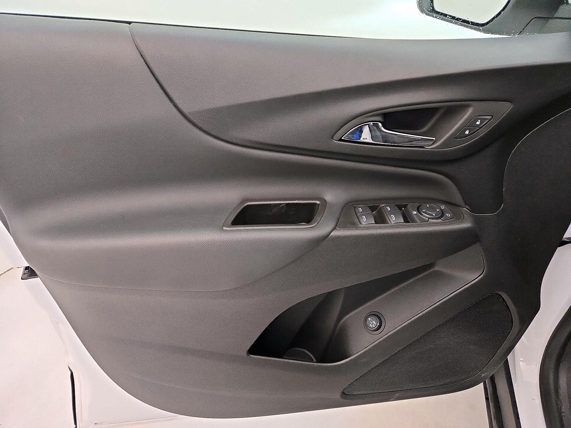 Thumbnail: 2024 Chevrolet Equinox - 12