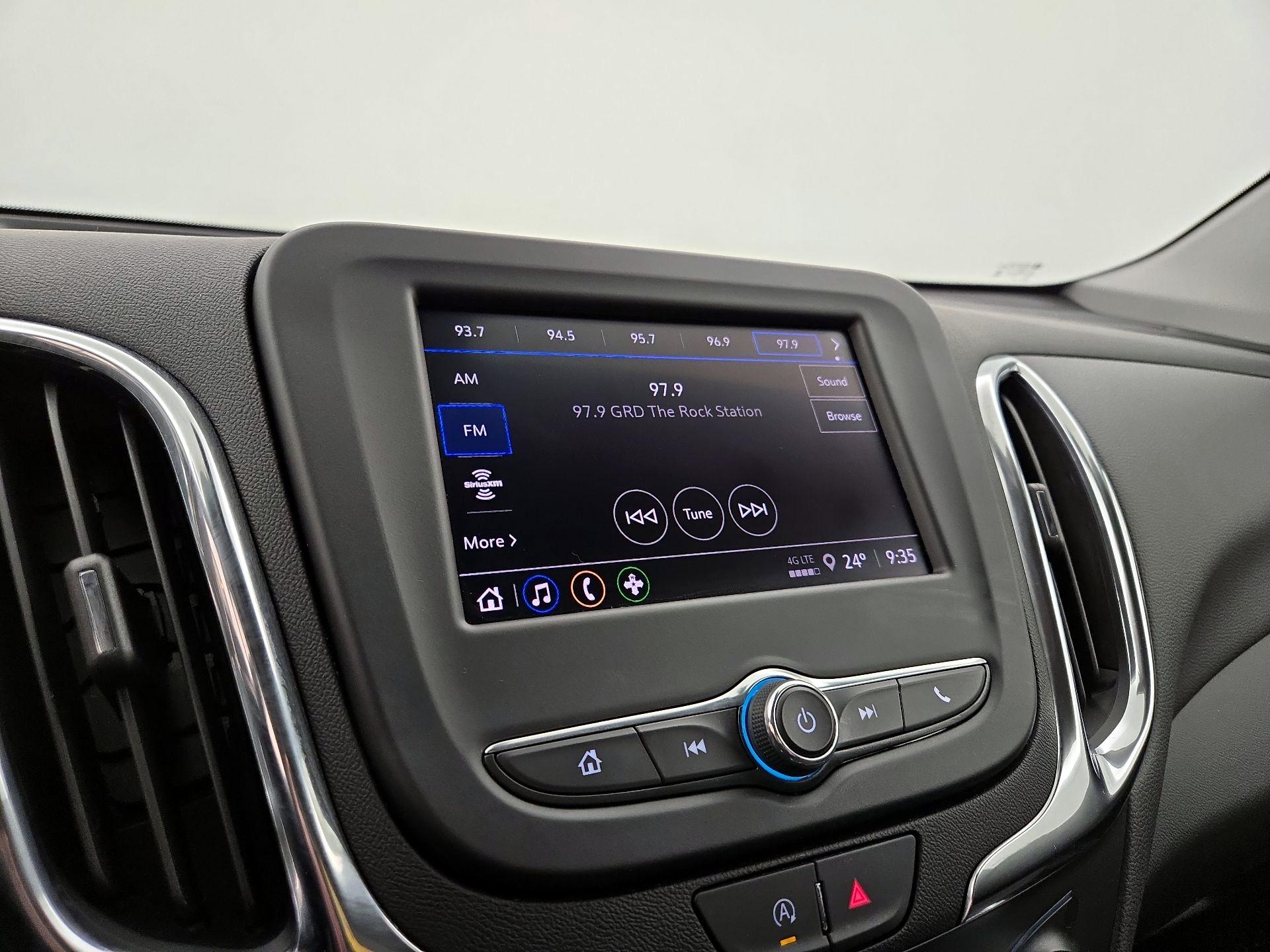 Thumbnail: 2024 Chevrolet Equinox - 15