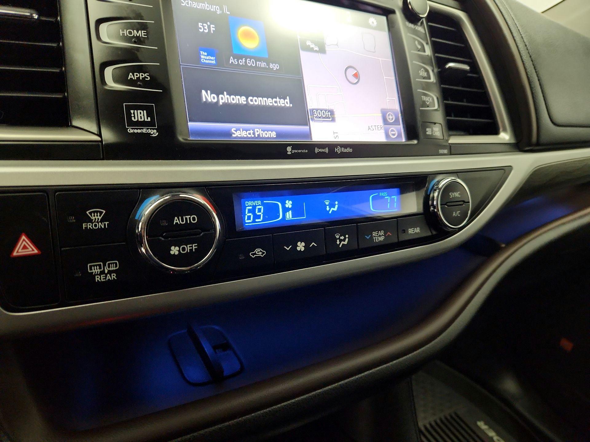 Thumbnail: 2018 Toyota Highlander - 17