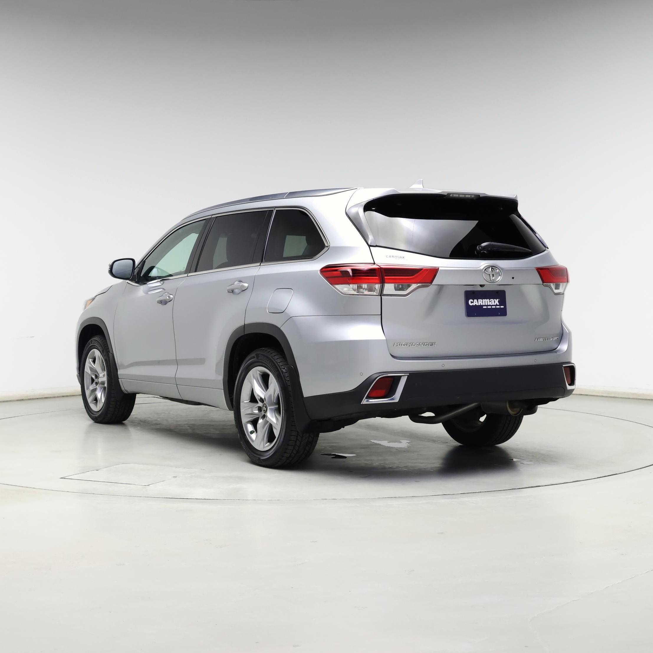 Thumbnail: 2018 Toyota Highlander - 2