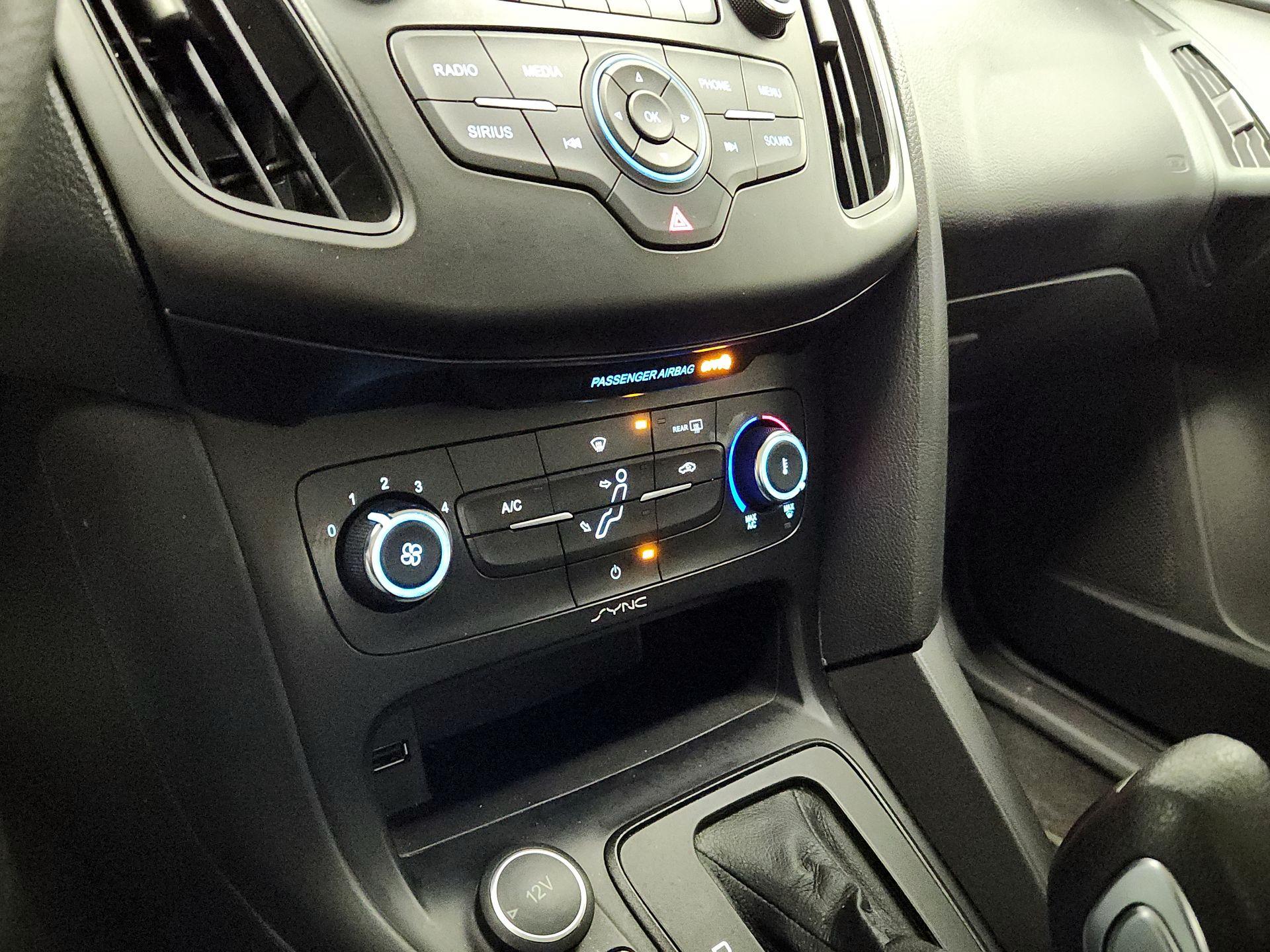 Thumbnail: 2018 Ford Focus - 16