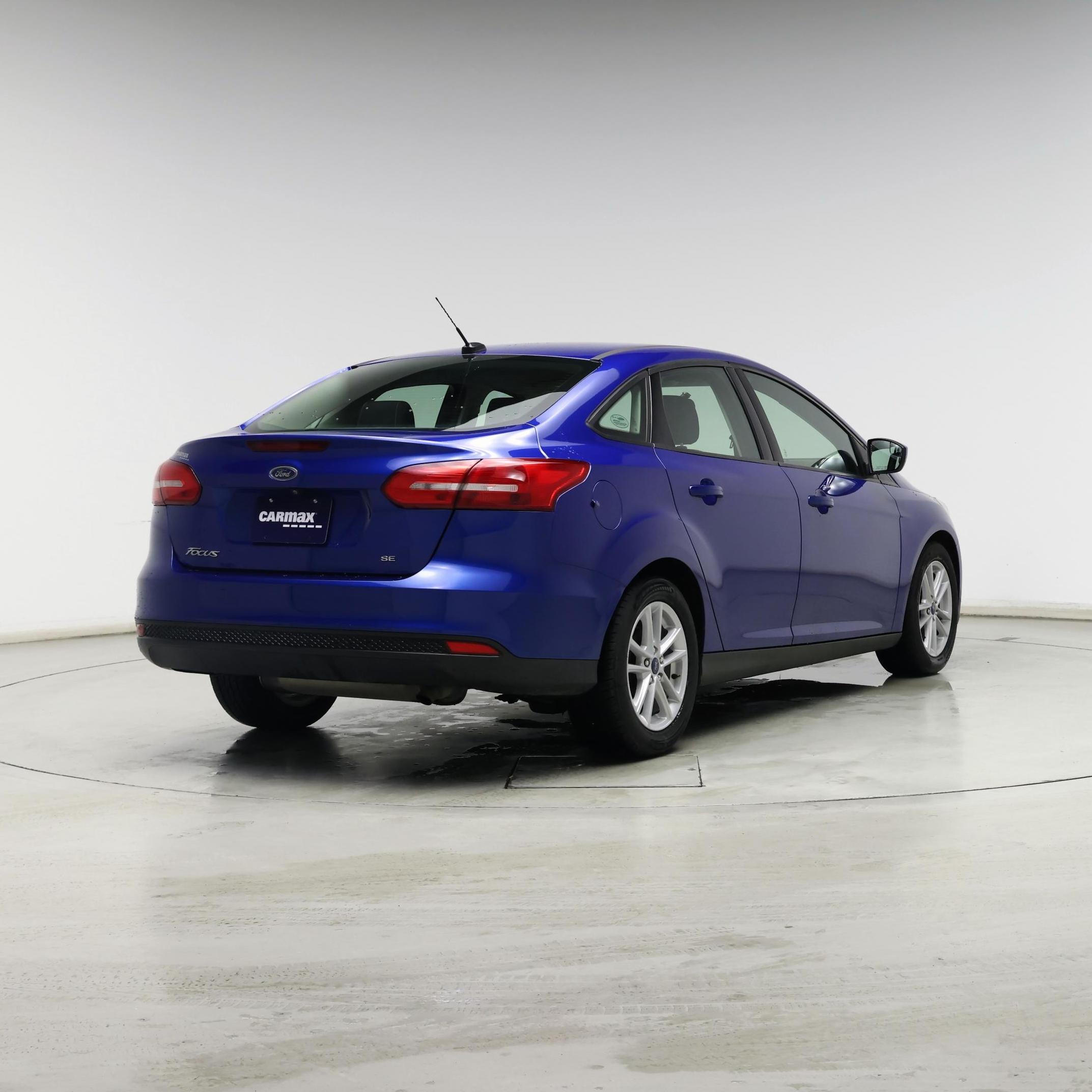 Thumbnail: 2018 Ford Focus - 8