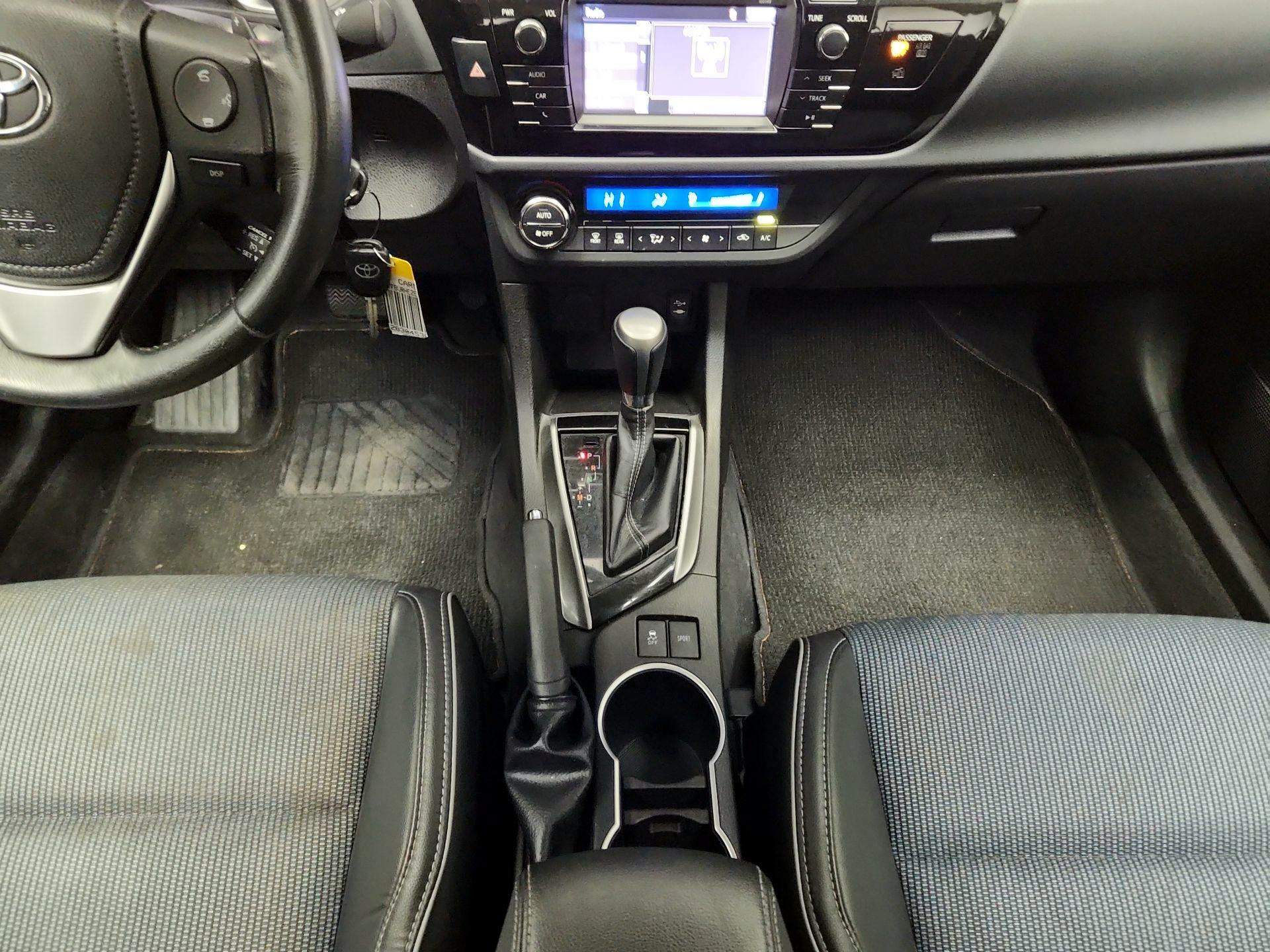 Thumbnail: 2014 Toyota Corolla - 17