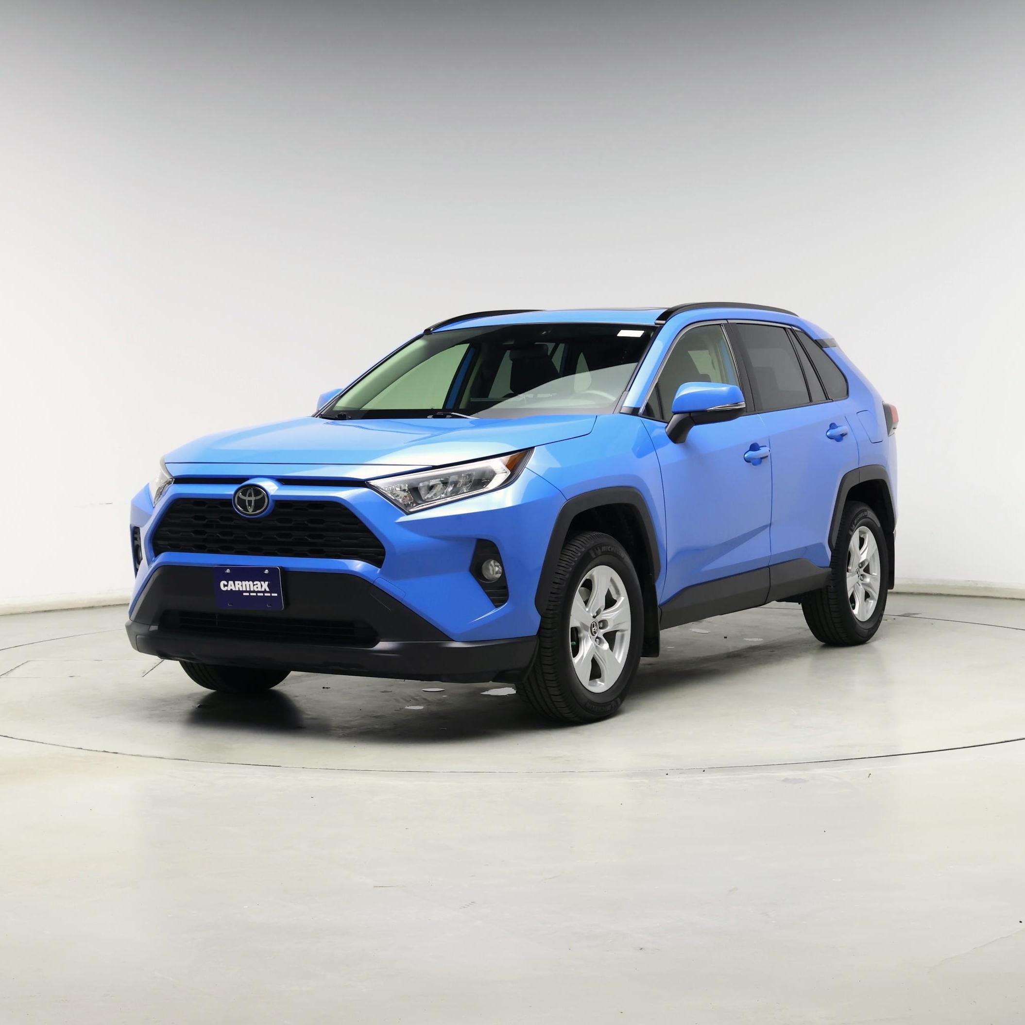 Thumbnail: 2019 Toyota RAV4 - 4