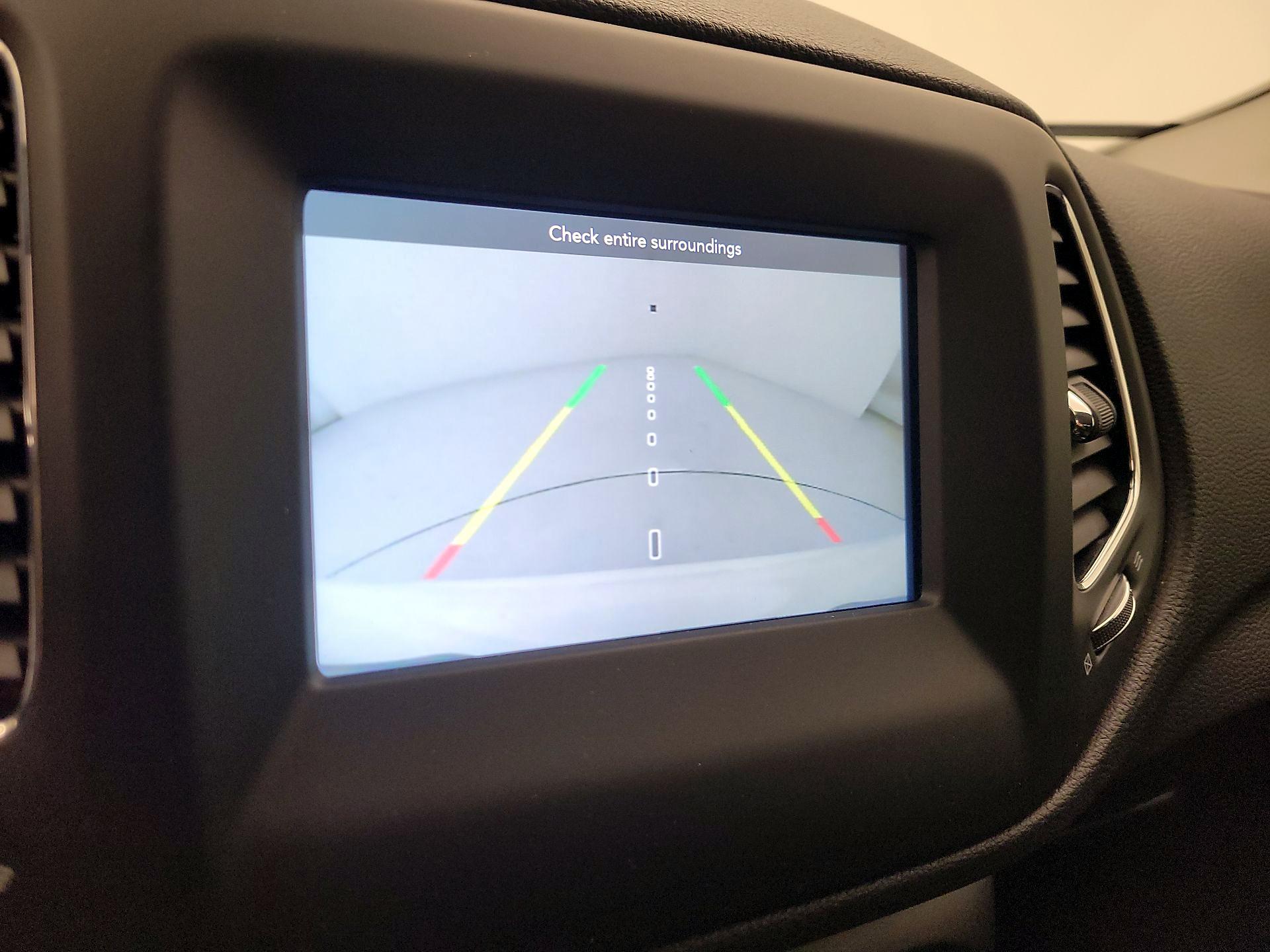 Thumbnail: 2019 Jeep Compass - 14