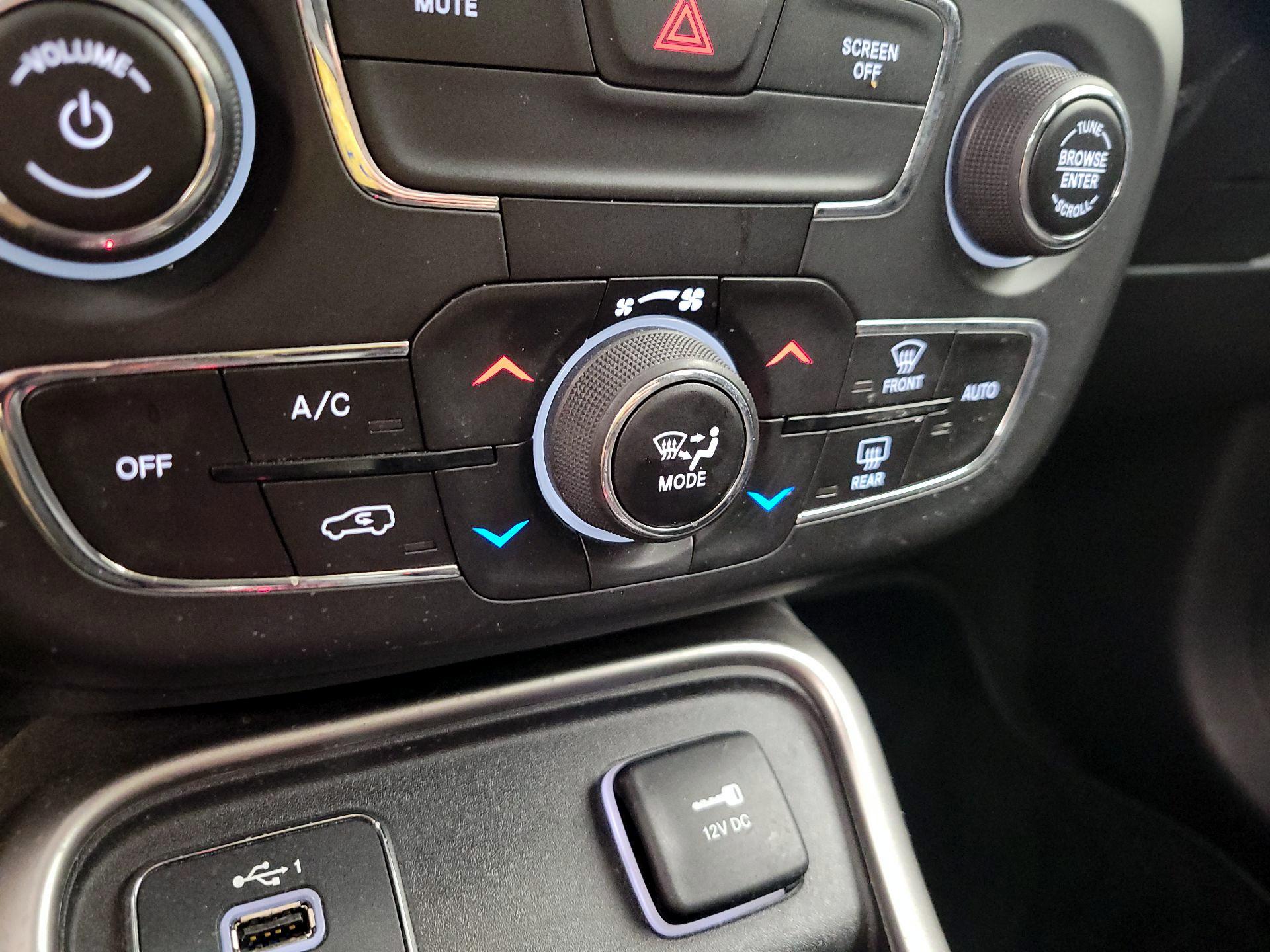 Thumbnail: 2019 Jeep Compass - 16