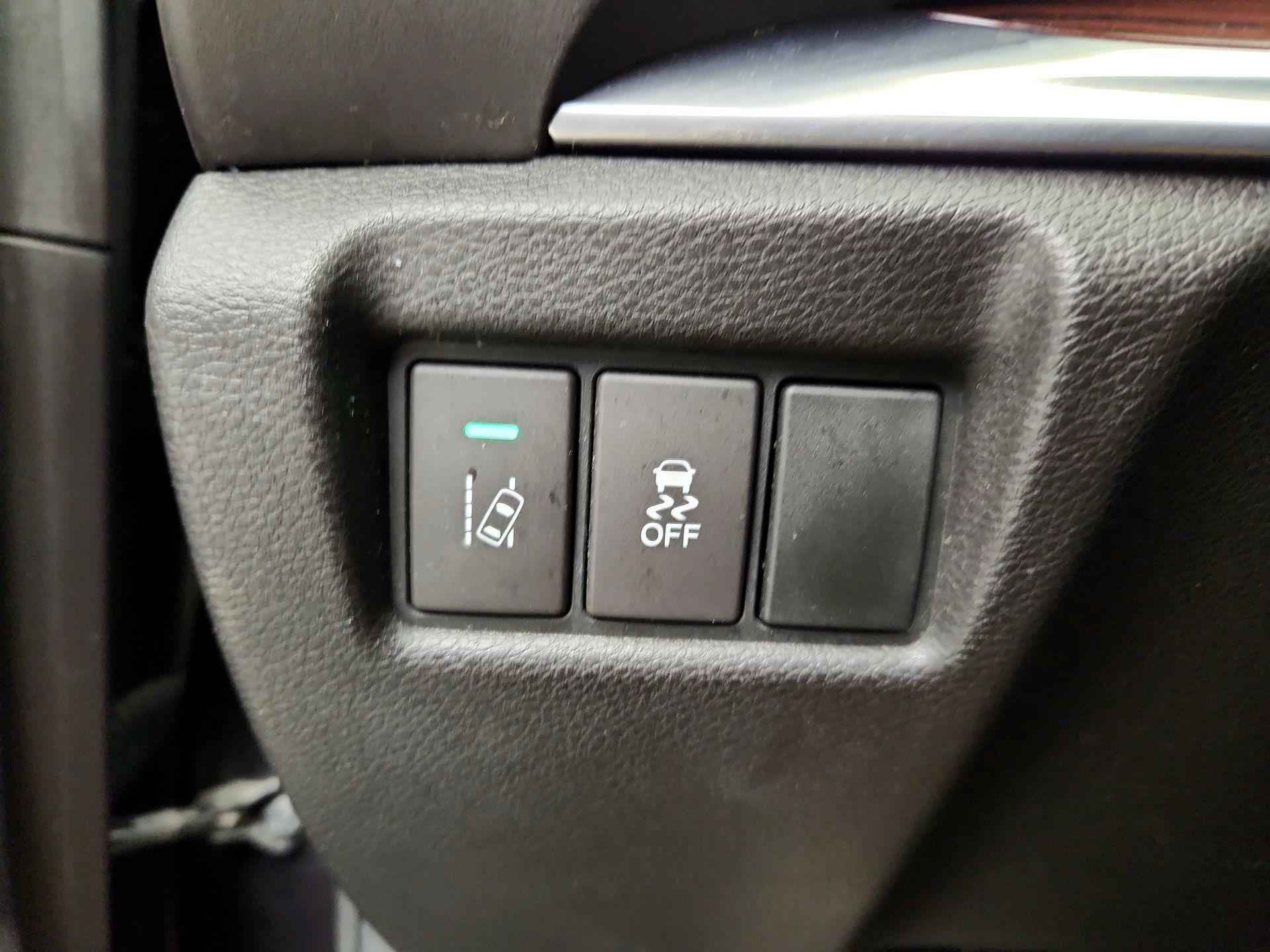 Thumbnail: 2016 Acura MDX - 13