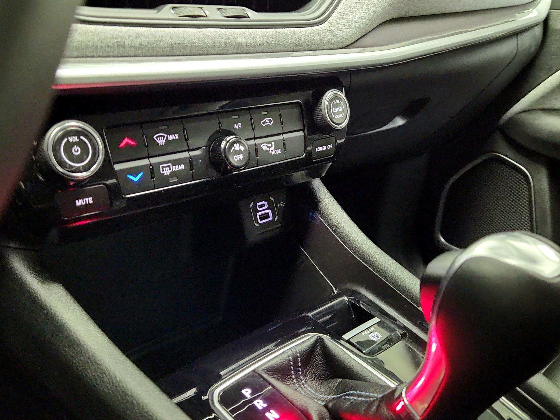 Thumbnail: 2022 Jeep Compass - 18