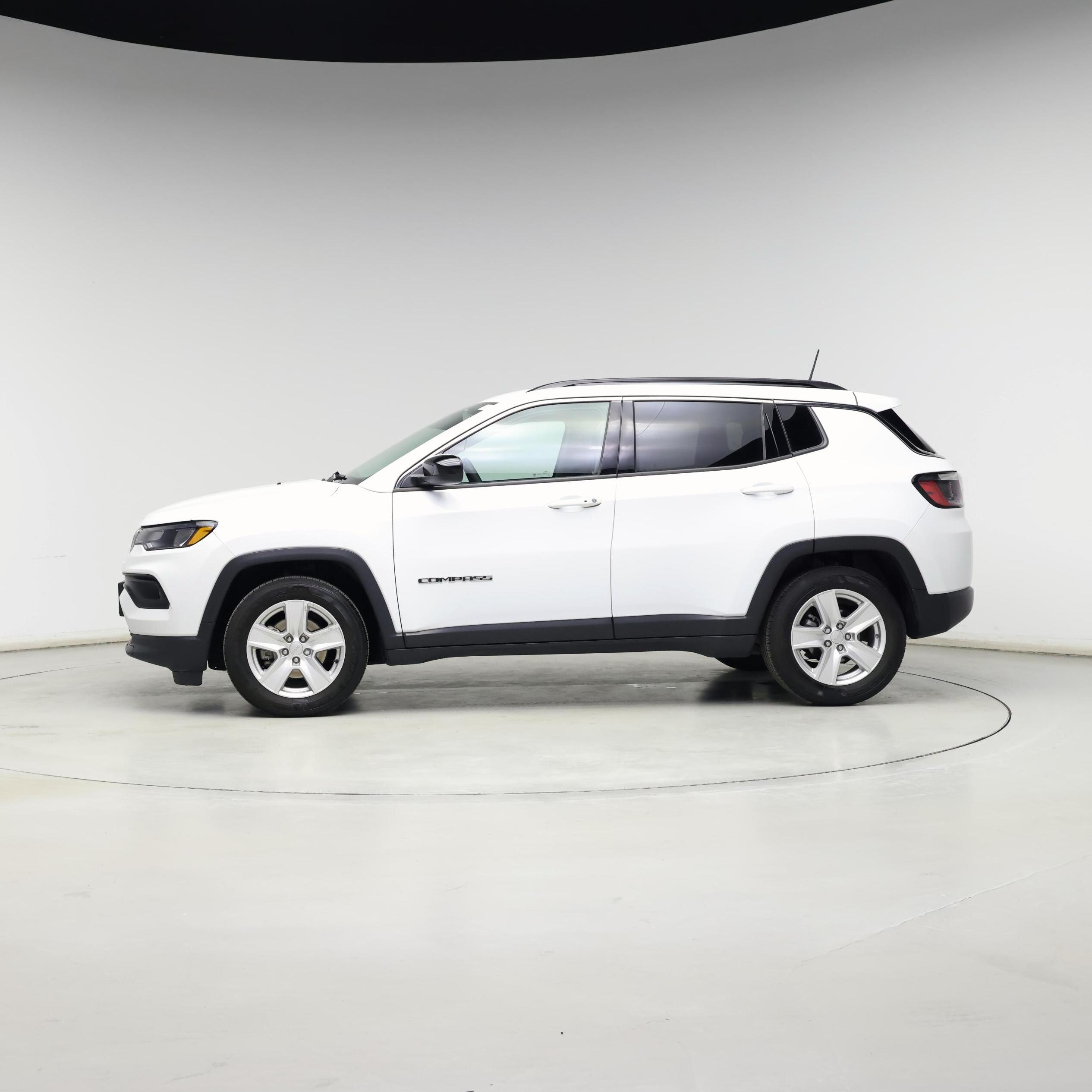 Thumbnail: 2022 Jeep Compass - 3