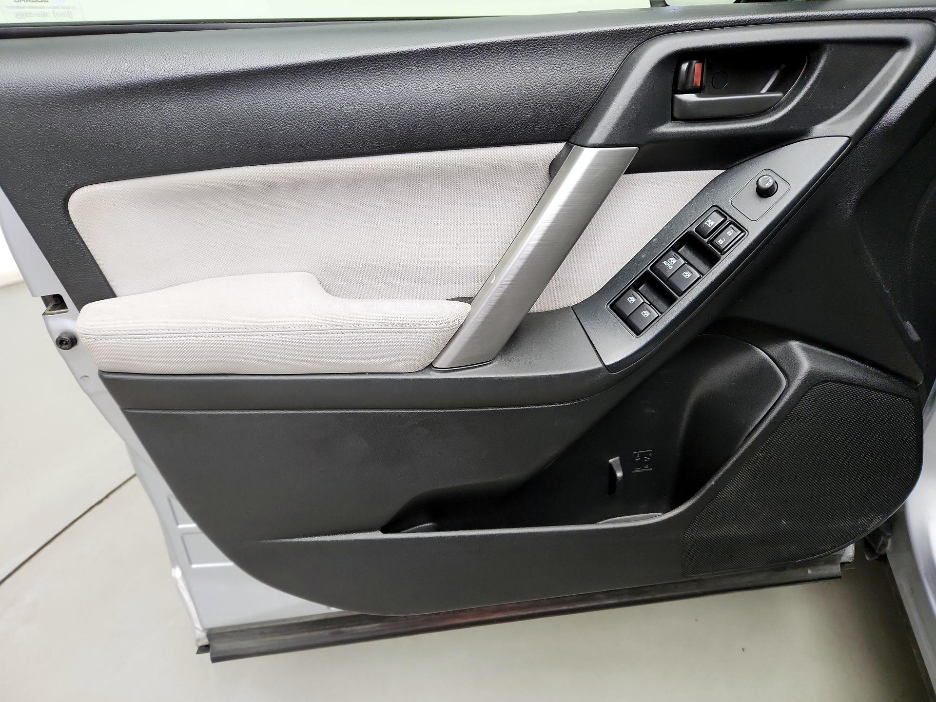 Thumbnail: 2015 Subaru Forester - 12