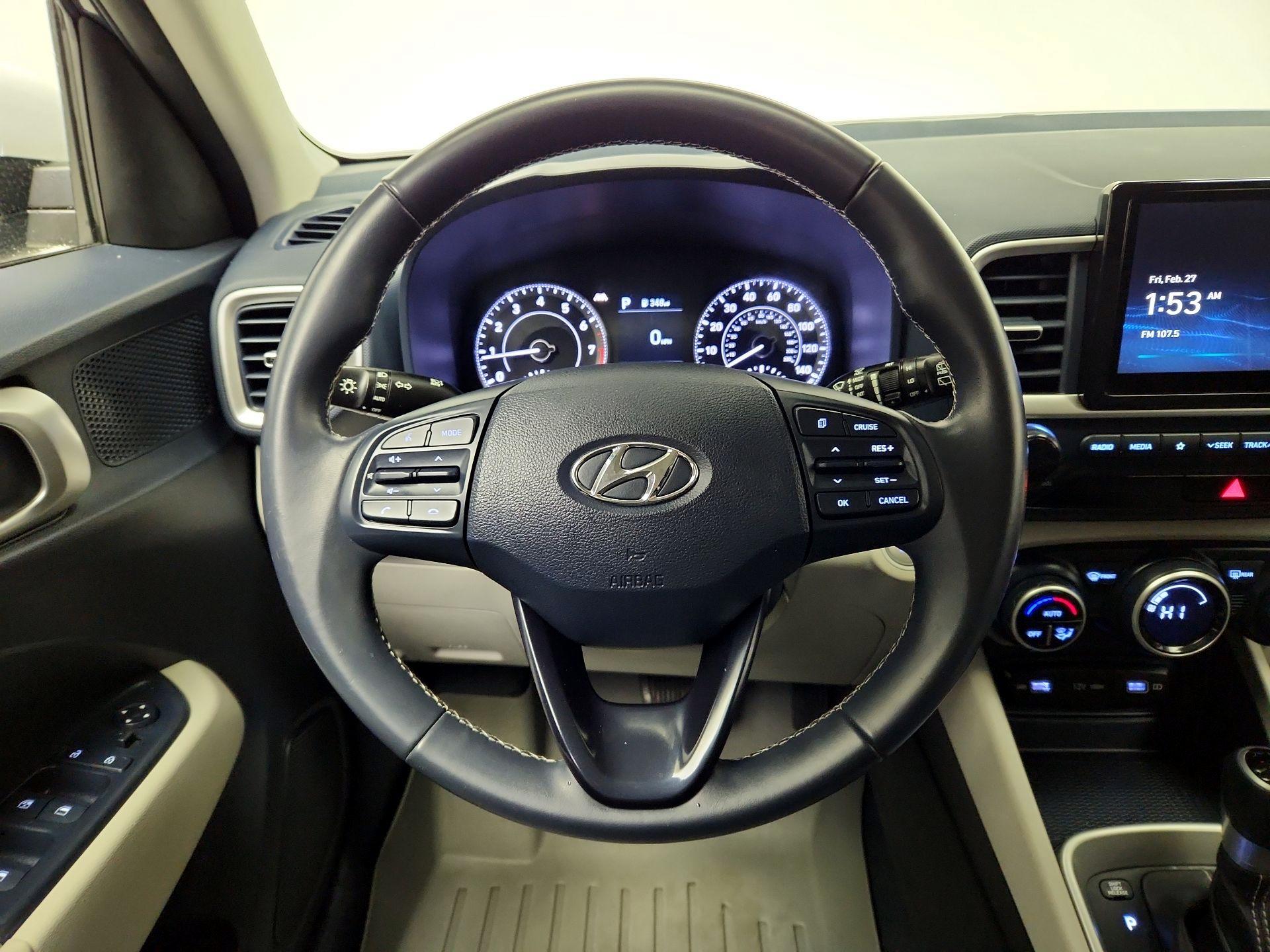 Thumbnail: 2022 Hyundai Venue - 10