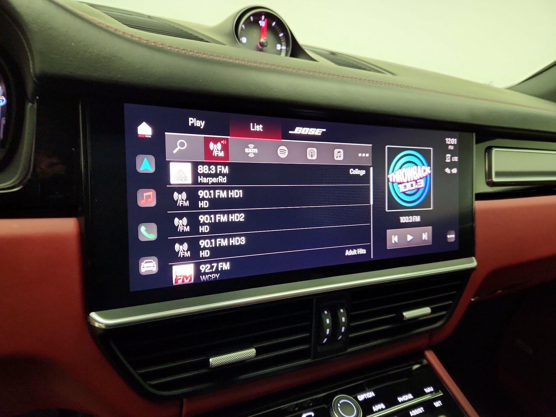 Thumbnail: 2023 Porsche Cayenne - 16