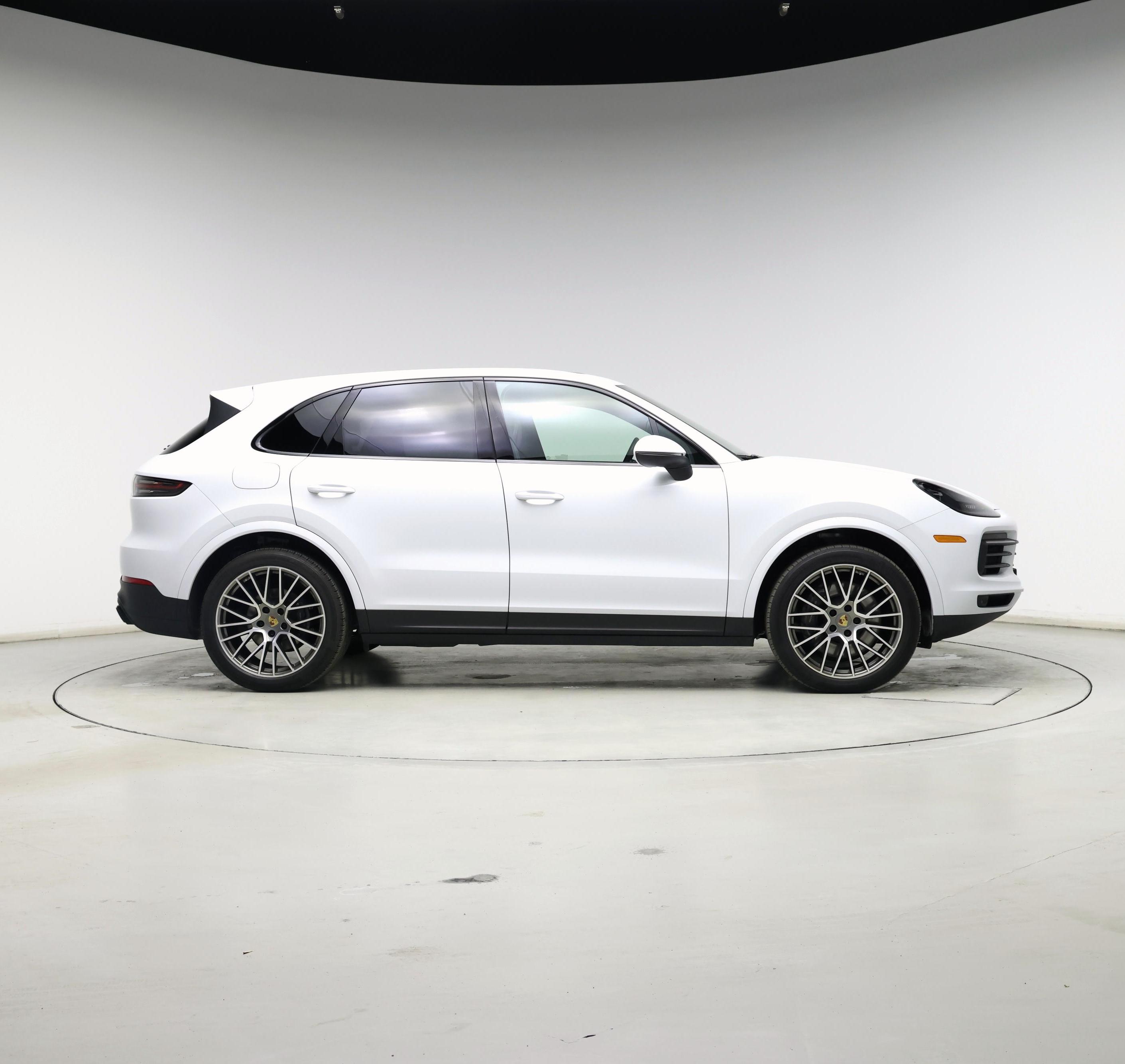 Thumbnail: 2023 Porsche Cayenne - 7