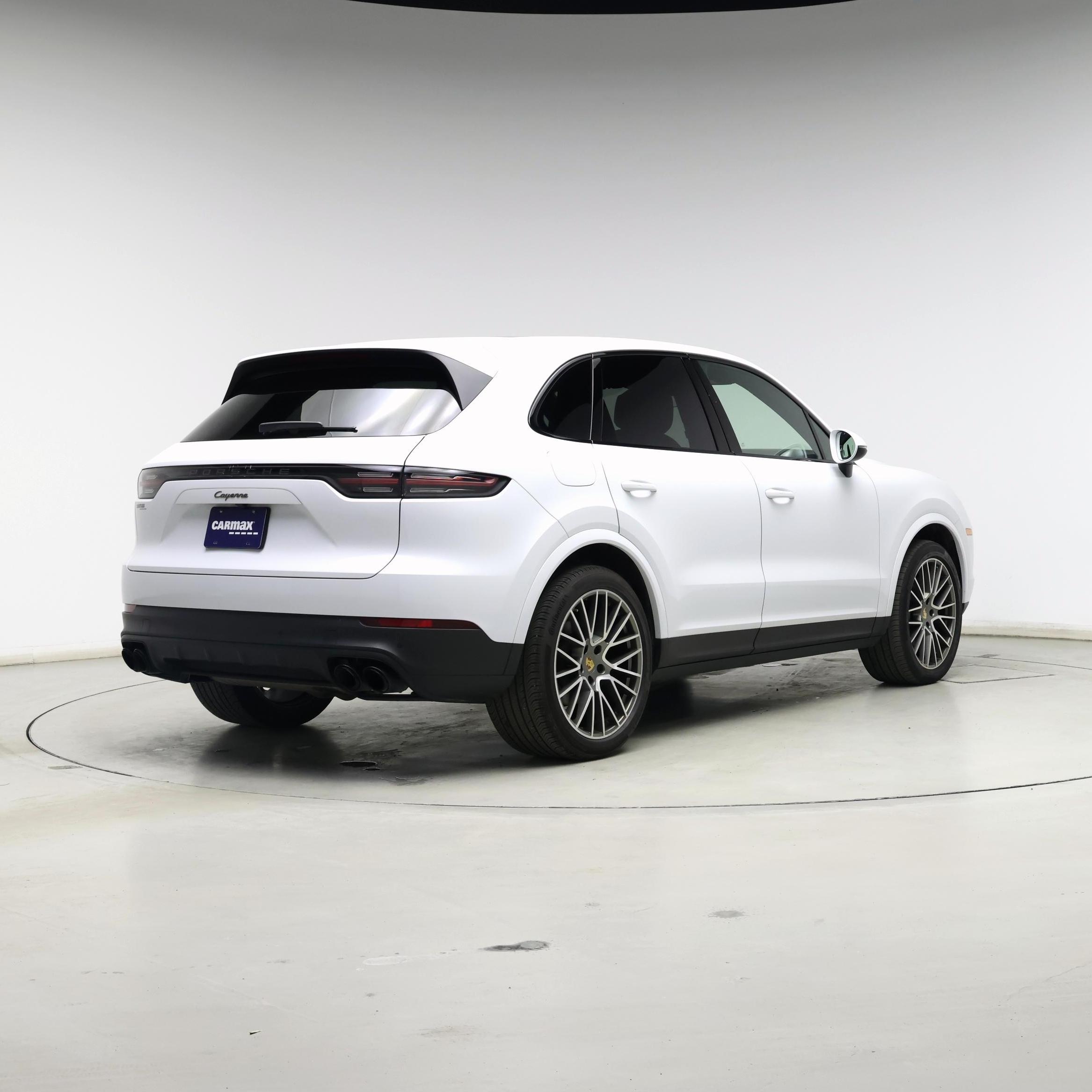 Thumbnail: 2023 Porsche Cayenne - 8
