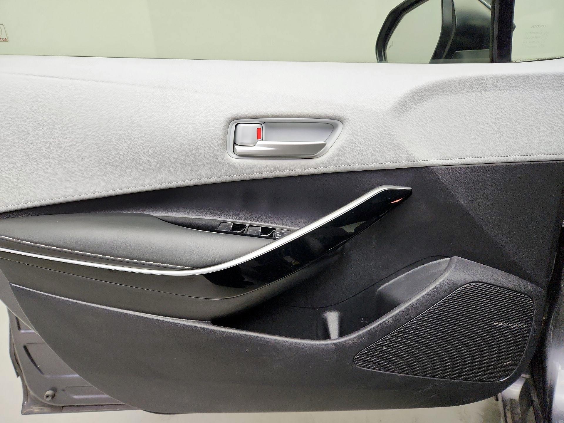 Thumbnail: 2021 Toyota Corolla - 12