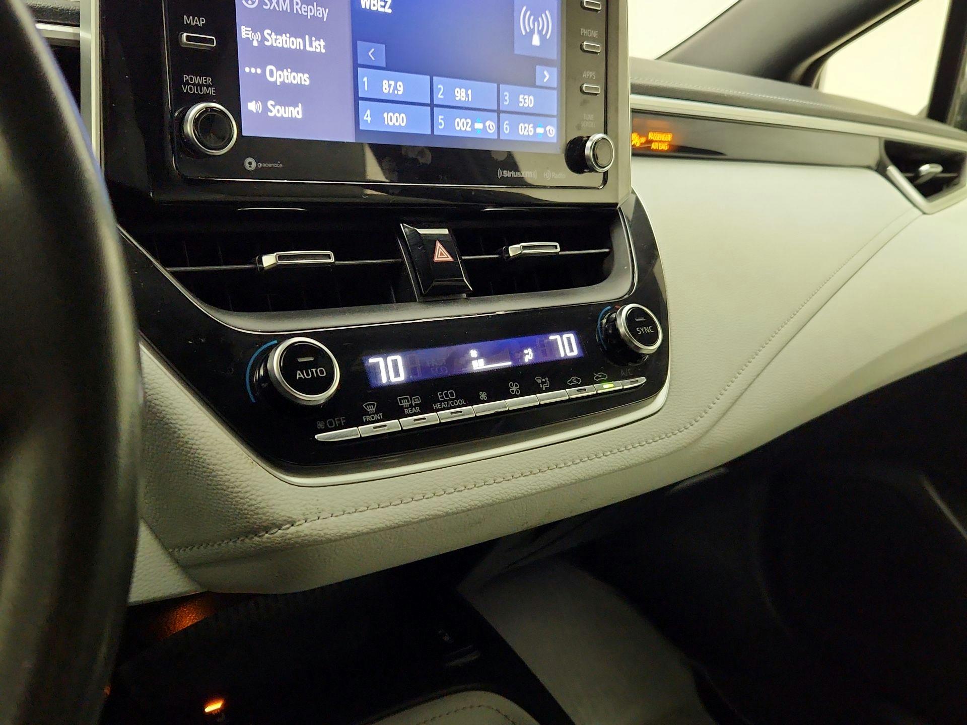 Thumbnail: 2021 Toyota Corolla - 16