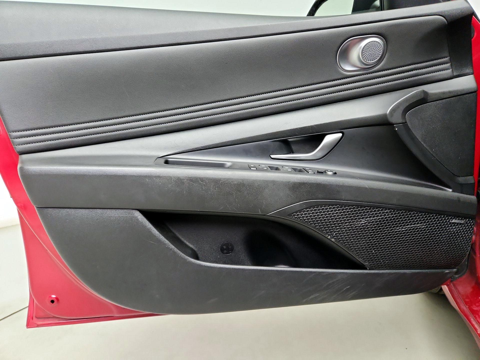 Thumbnail: 2023 Hyundai Elantra - 12