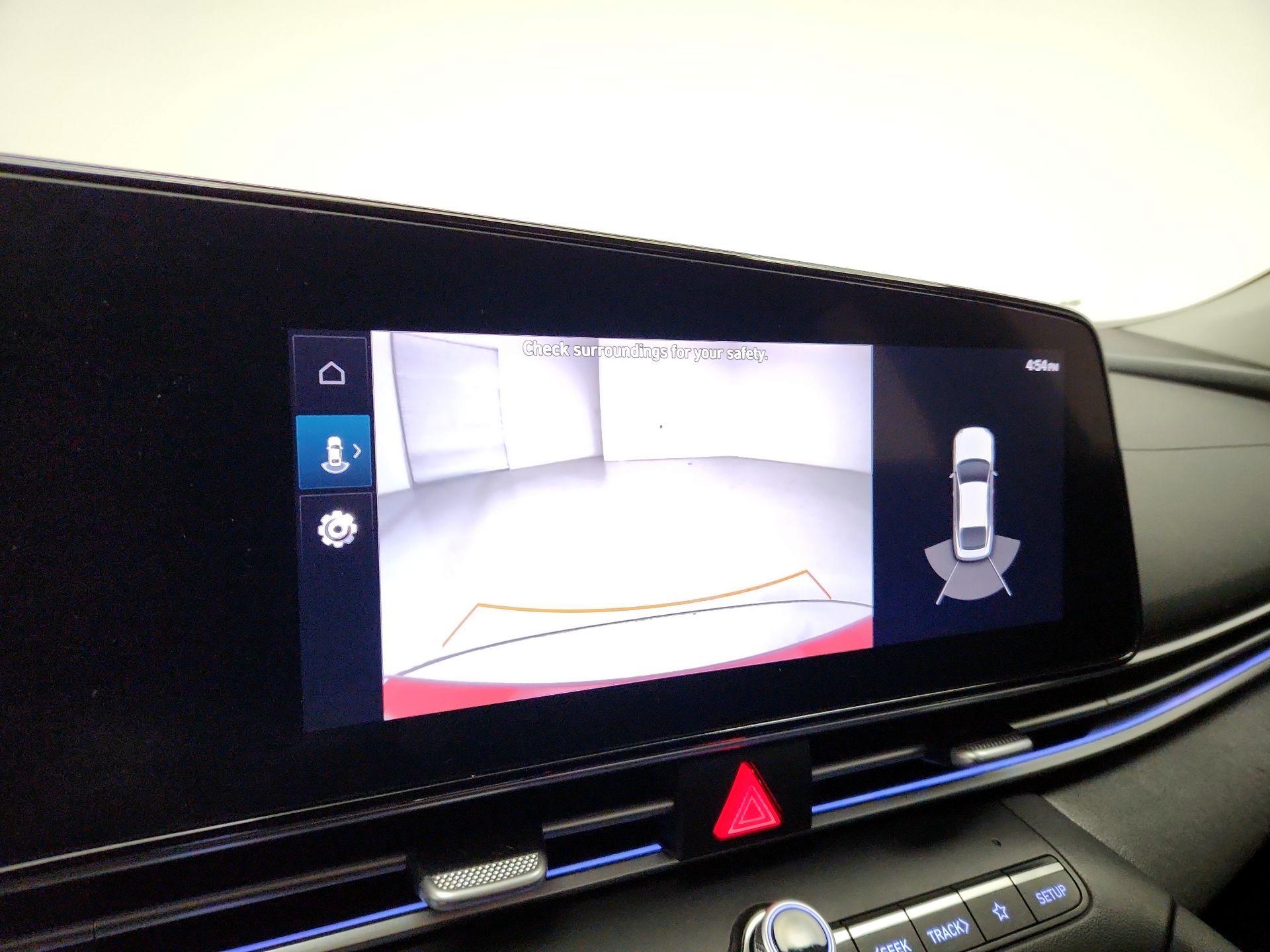 Thumbnail: 2023 Hyundai Elantra - 15