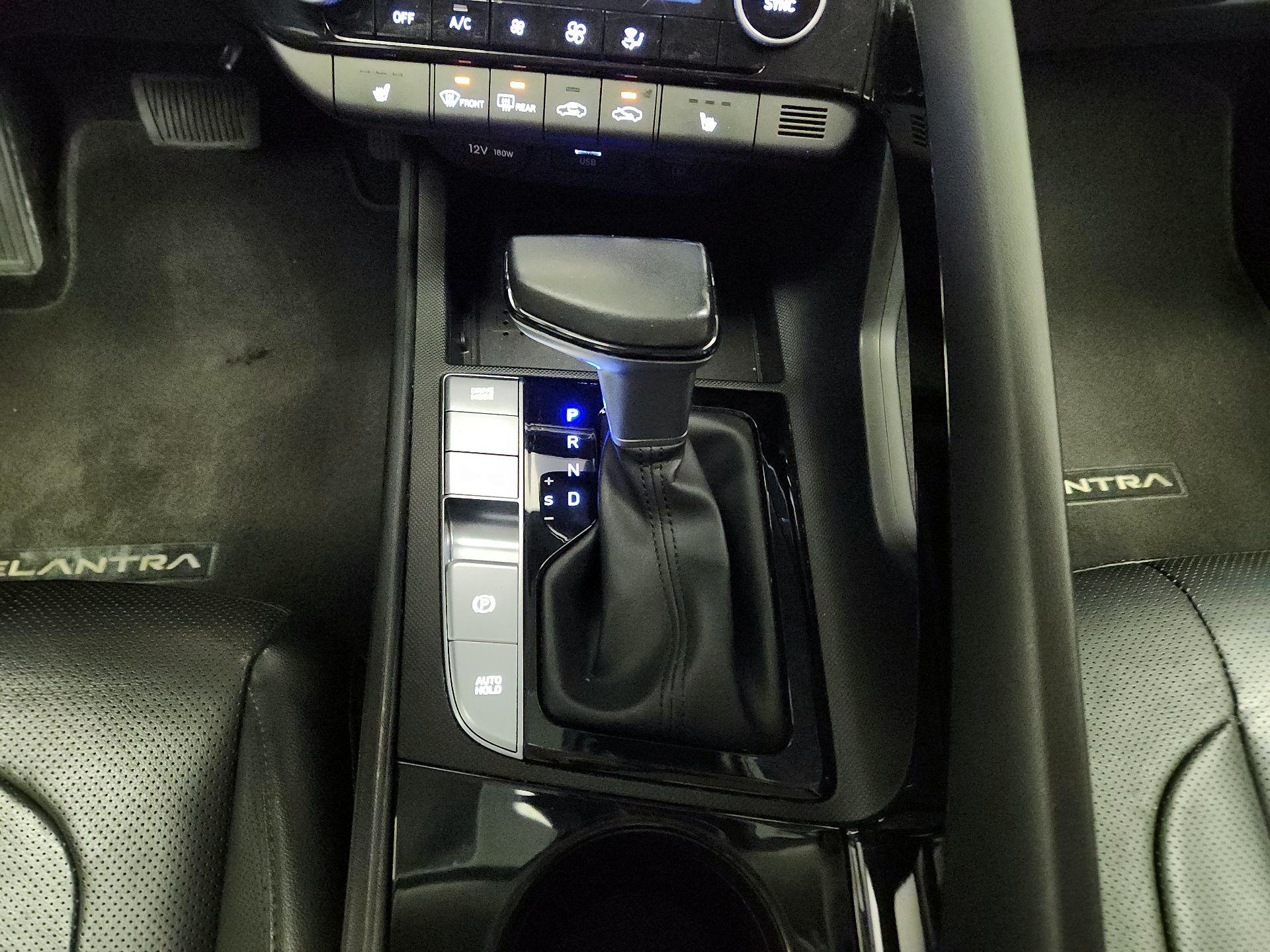 Thumbnail: 2023 Hyundai Elantra - 18