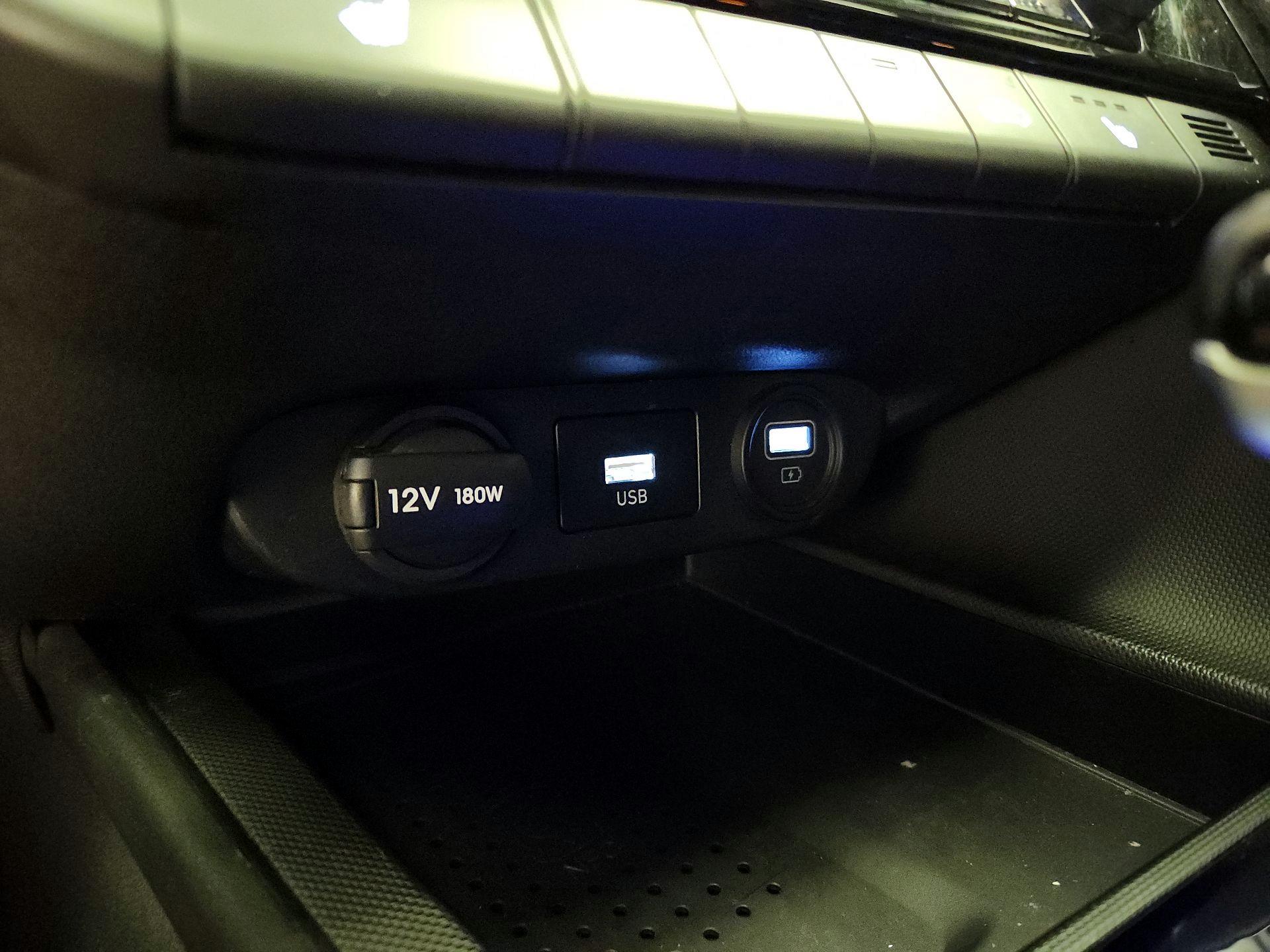 Thumbnail: 2023 Hyundai Elantra - 19