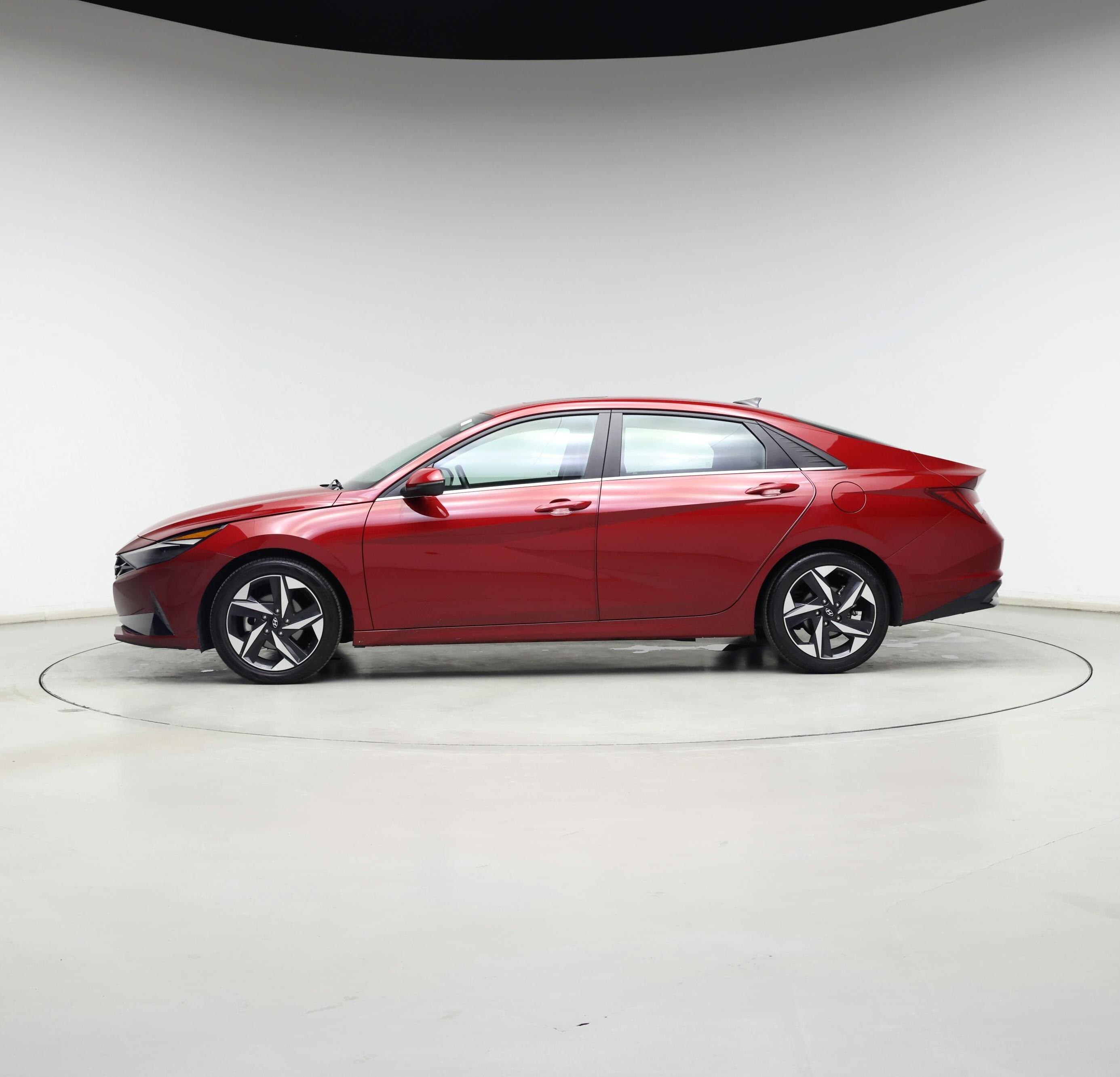 Thumbnail: 2023 Hyundai Elantra - 3