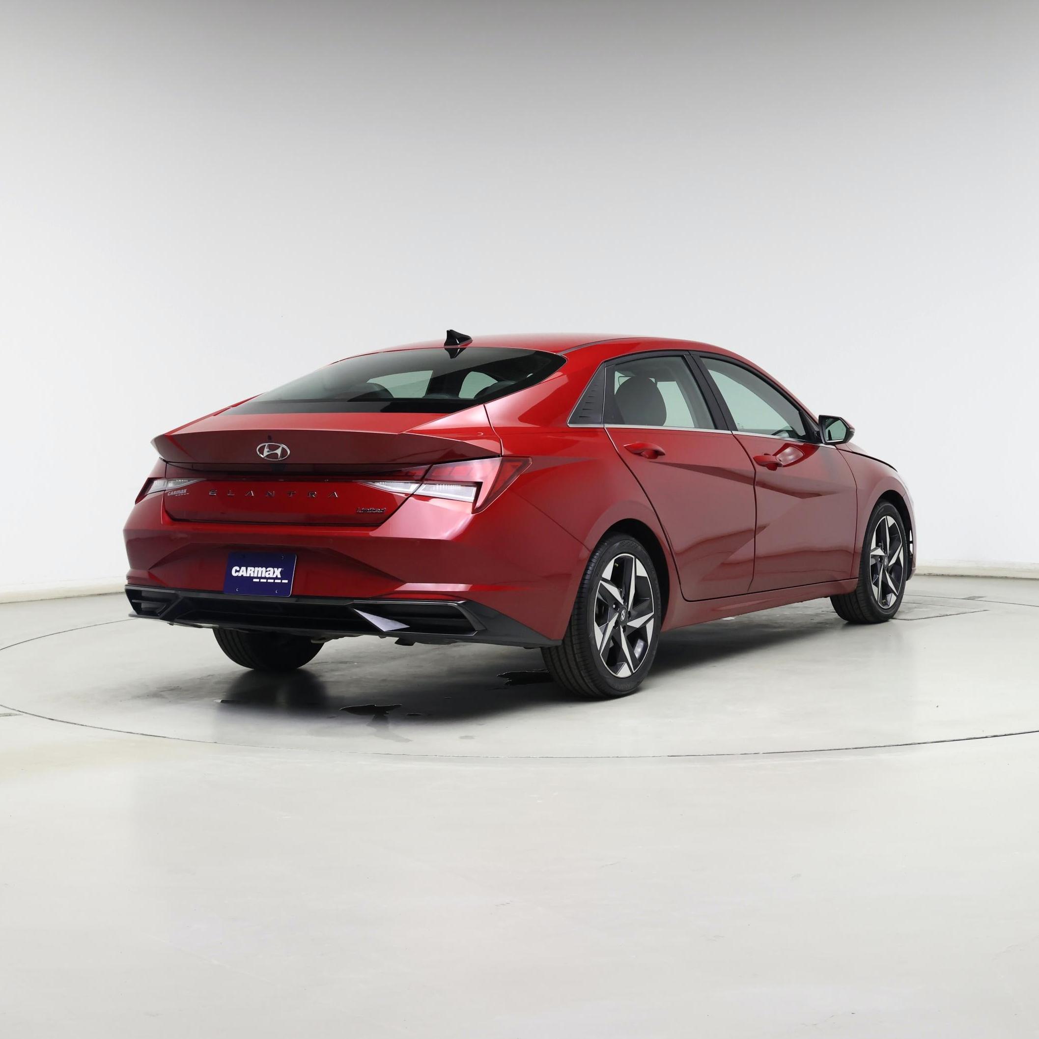 Thumbnail: 2023 Hyundai Elantra - 8