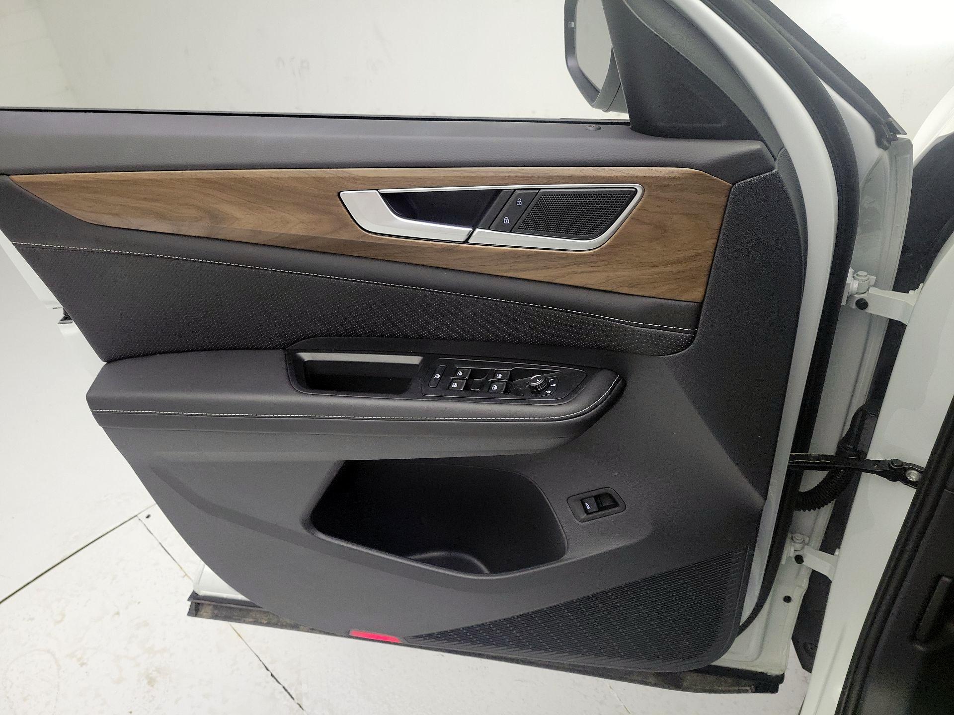 Thumbnail: 2025 Volkswagen Atlas - 12