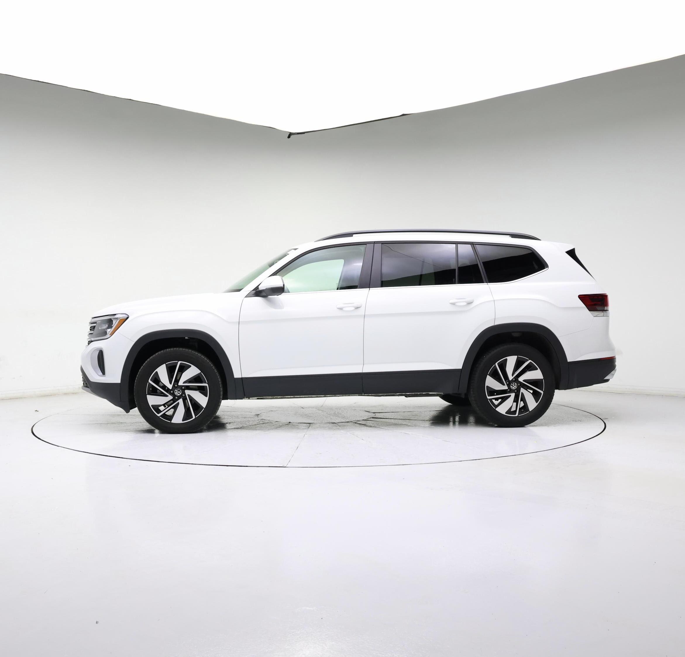 Thumbnail: 2025 Volkswagen Atlas - 3