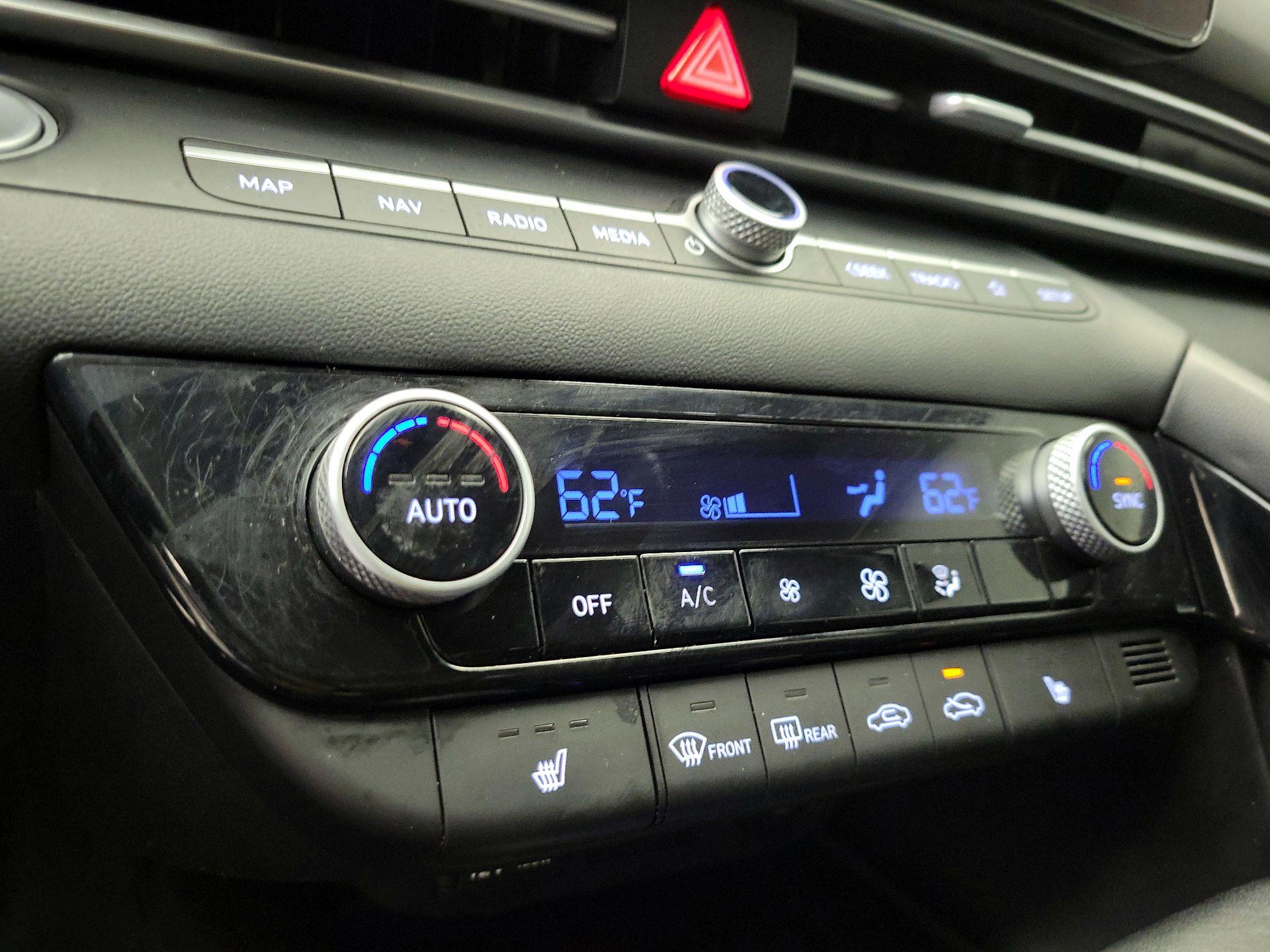 Thumbnail: 2023 Hyundai Elantra - 17