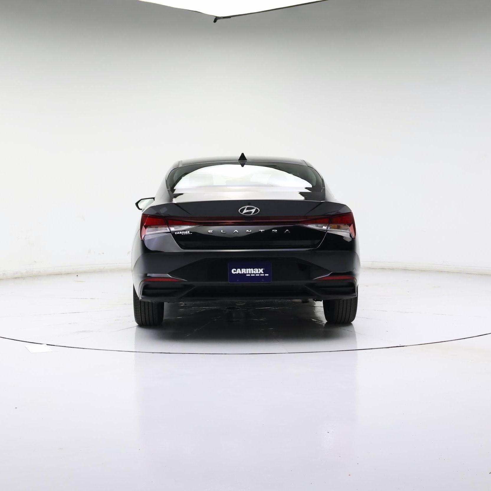 Thumbnail: 2023 Hyundai Elantra - 6