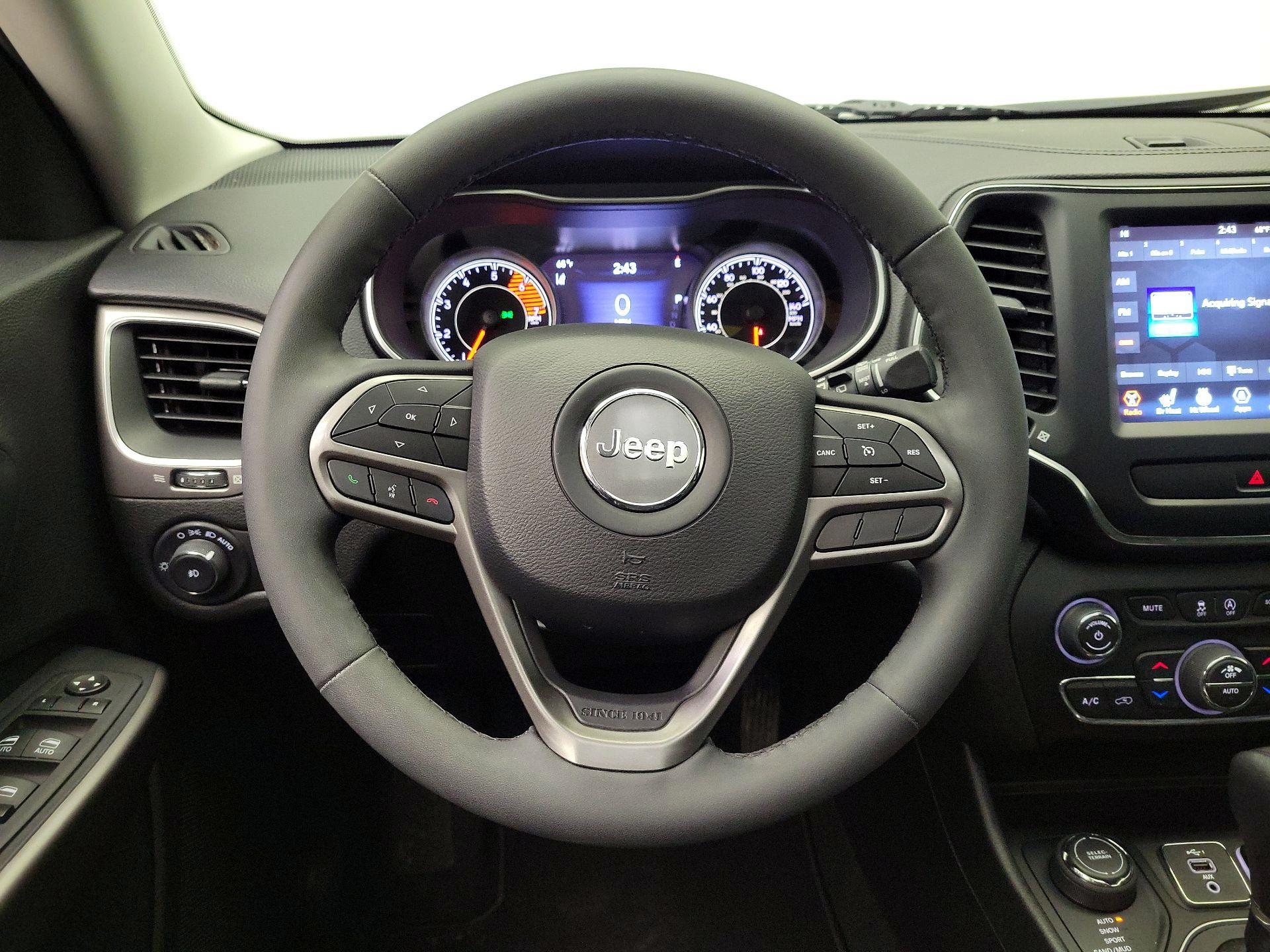 Thumbnail: 2022 Jeep Cherokee - 10