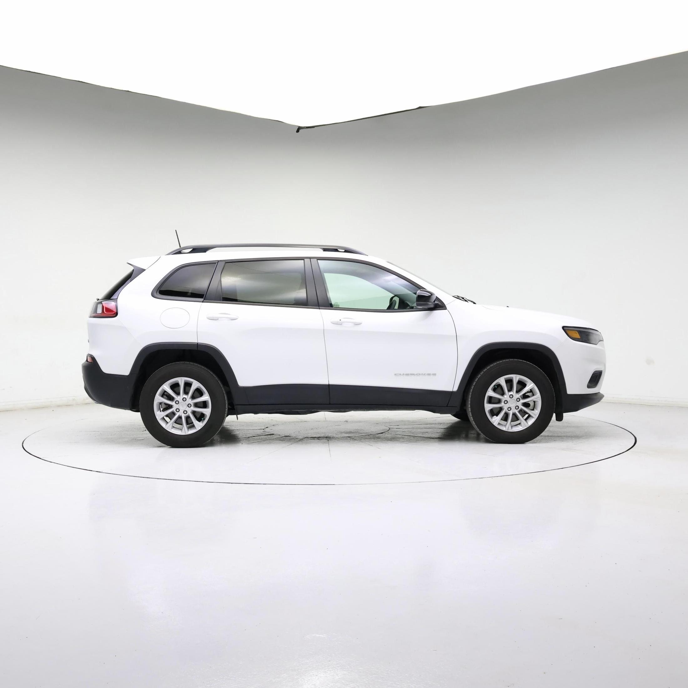 Thumbnail: 2022 Jeep Cherokee - 7