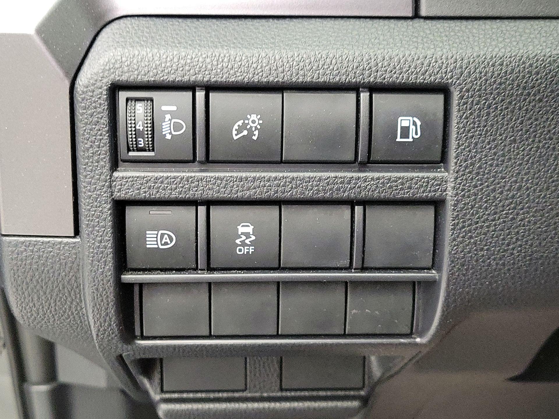 Thumbnail: 2025 Toyota 4Runner - 13