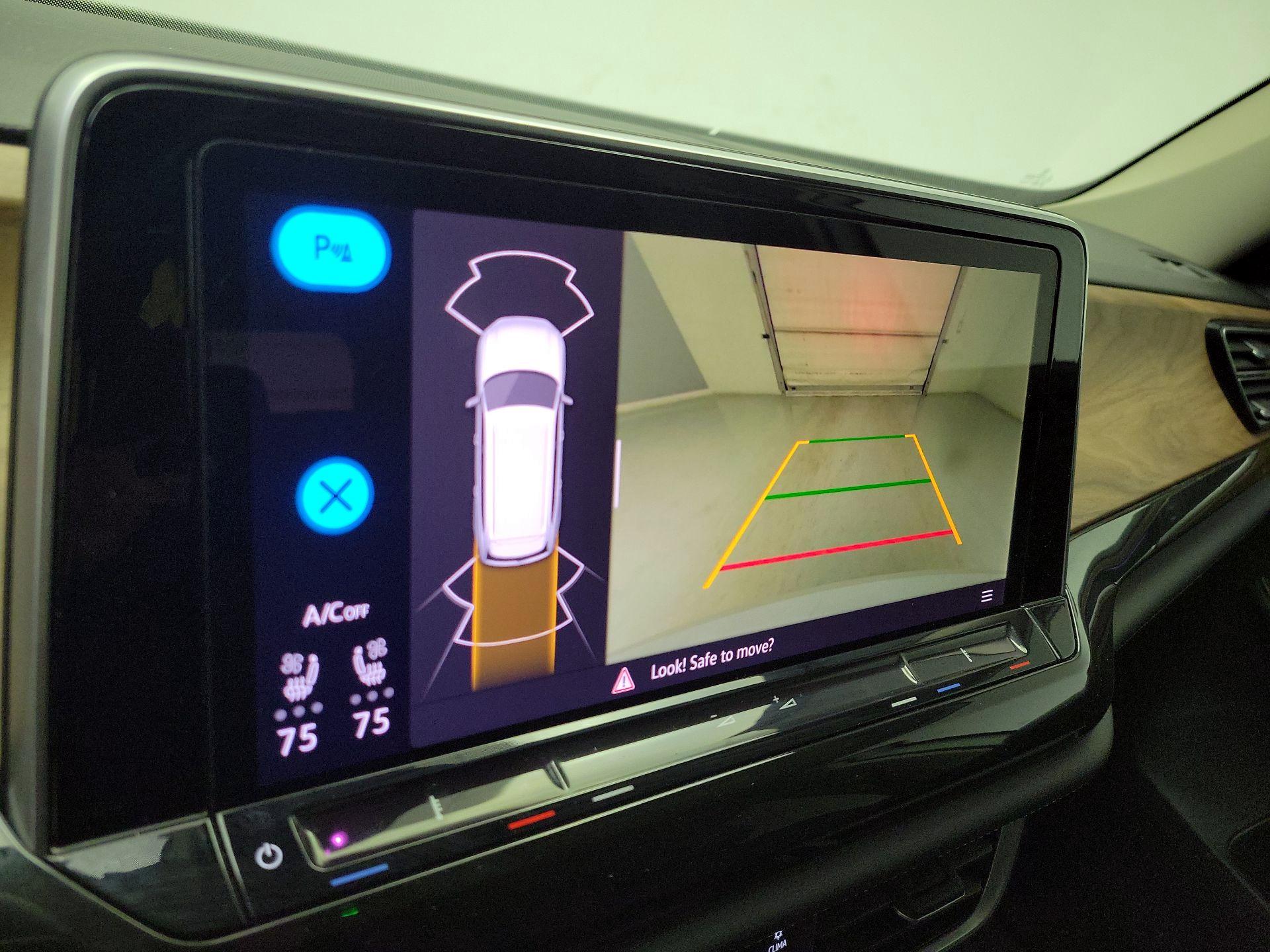 Thumbnail: 2025 Volkswagen Atlas - 14