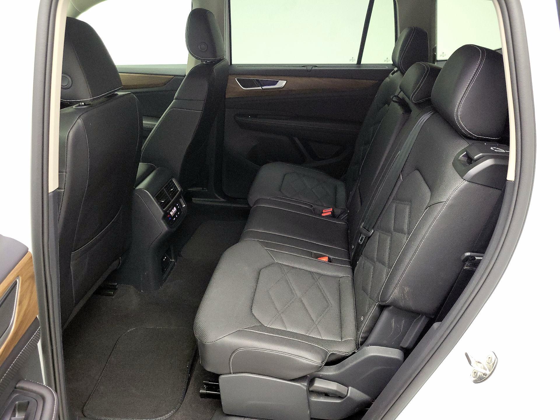 Thumbnail: 2025 Volkswagen Atlas - 19