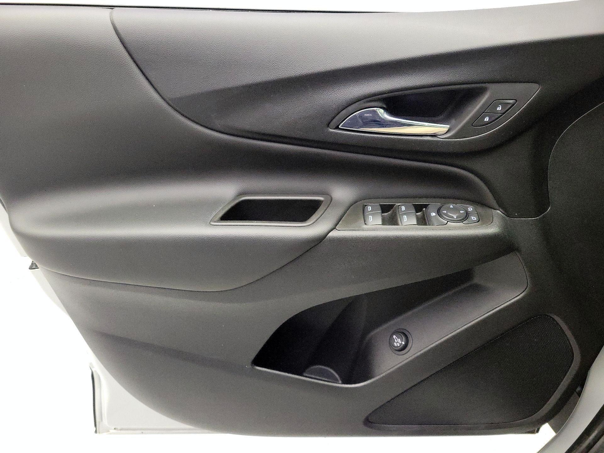 Thumbnail: 2022 Chevrolet Equinox - 12